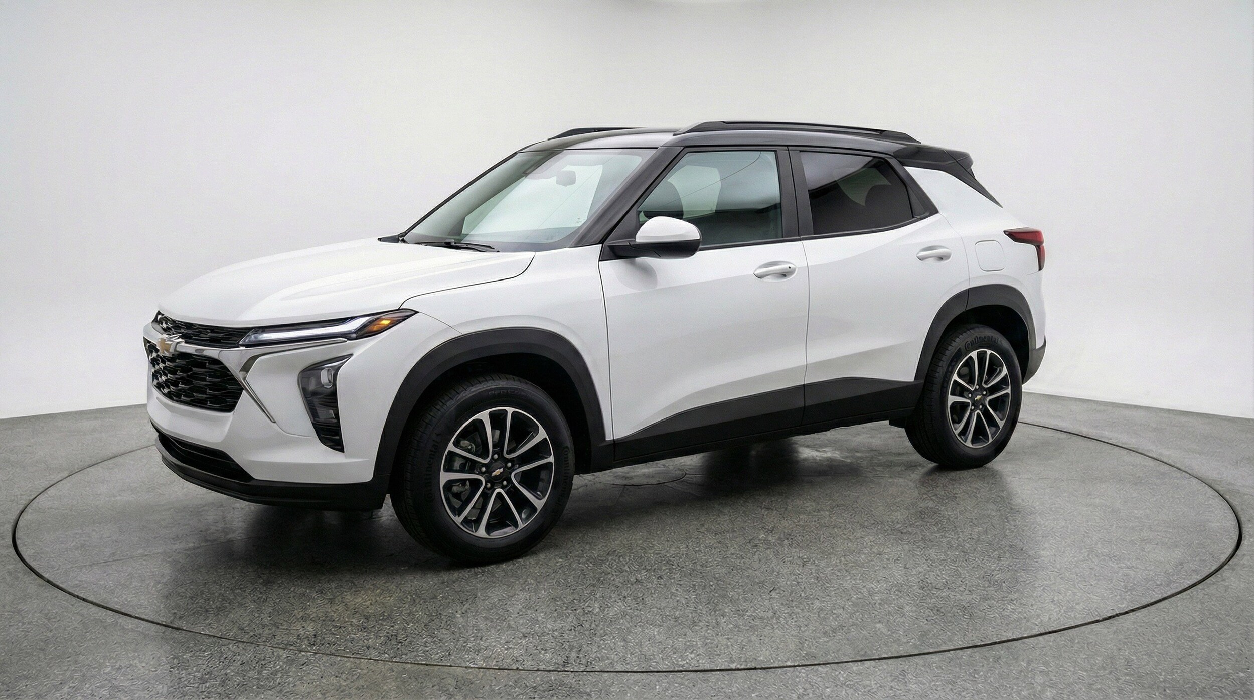 Thumbnail: 2025 Chevrolet TrailBlazer - 3