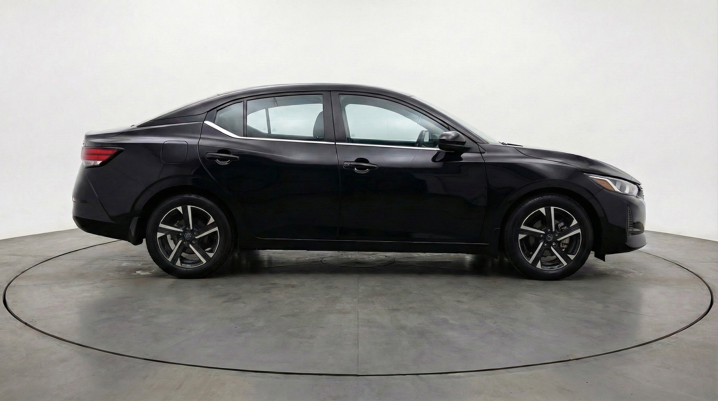 Thumbnail: 2025 Nissan Sentra - 11