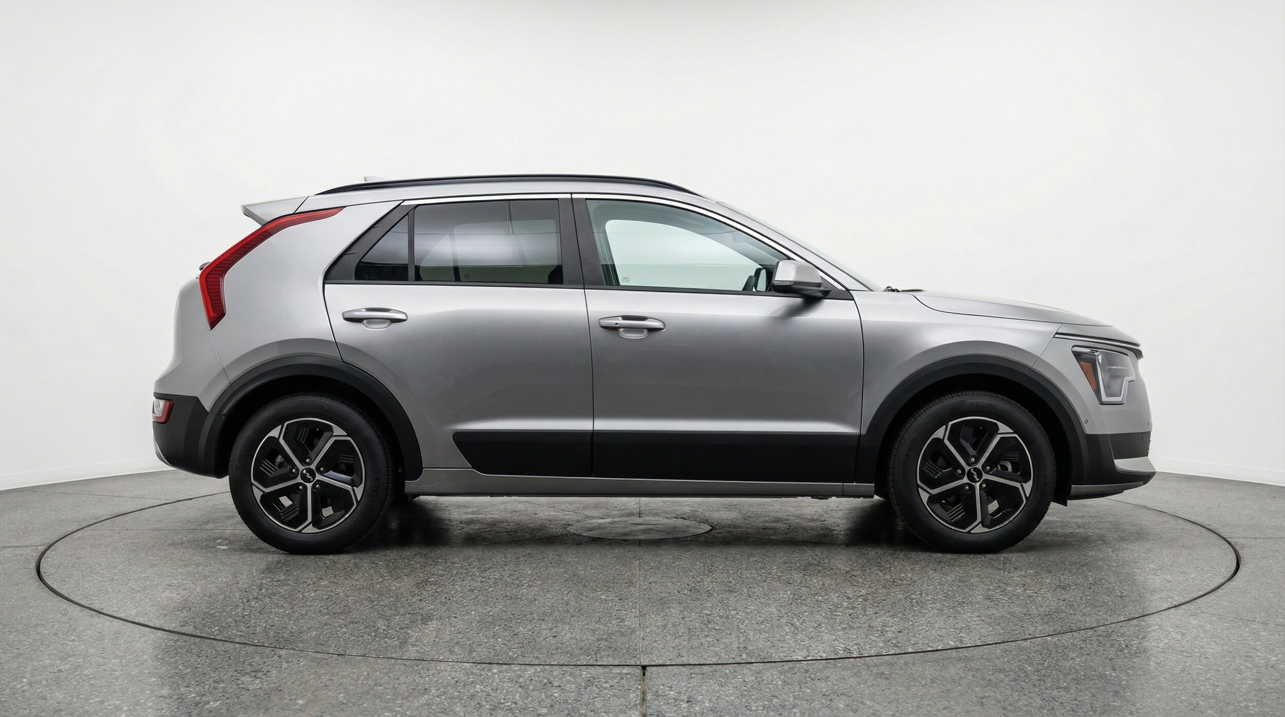 Thumbnail: 2026 Kia Niro - 11