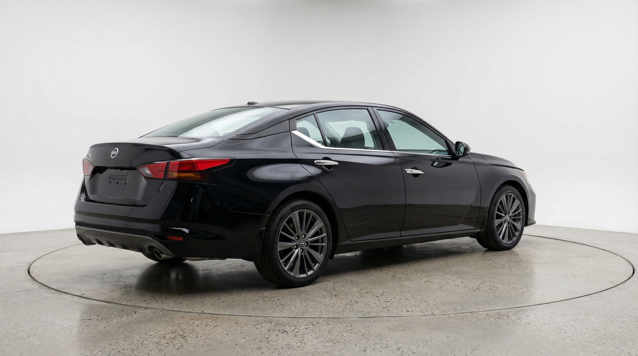 Thumbnail: 2025 Nissan Altima - 9