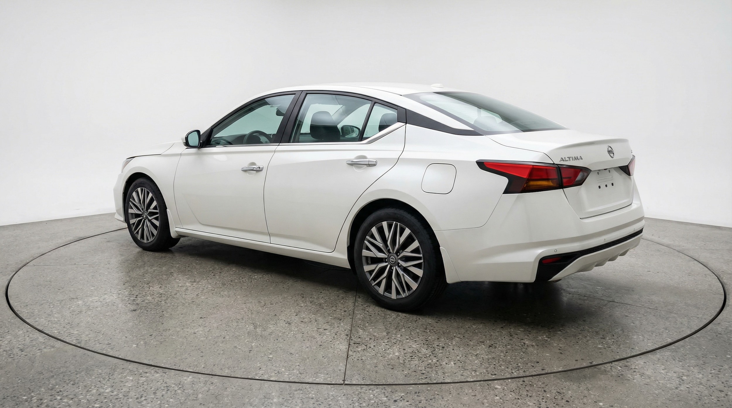 Thumbnail: 2025 Nissan Altima - 5