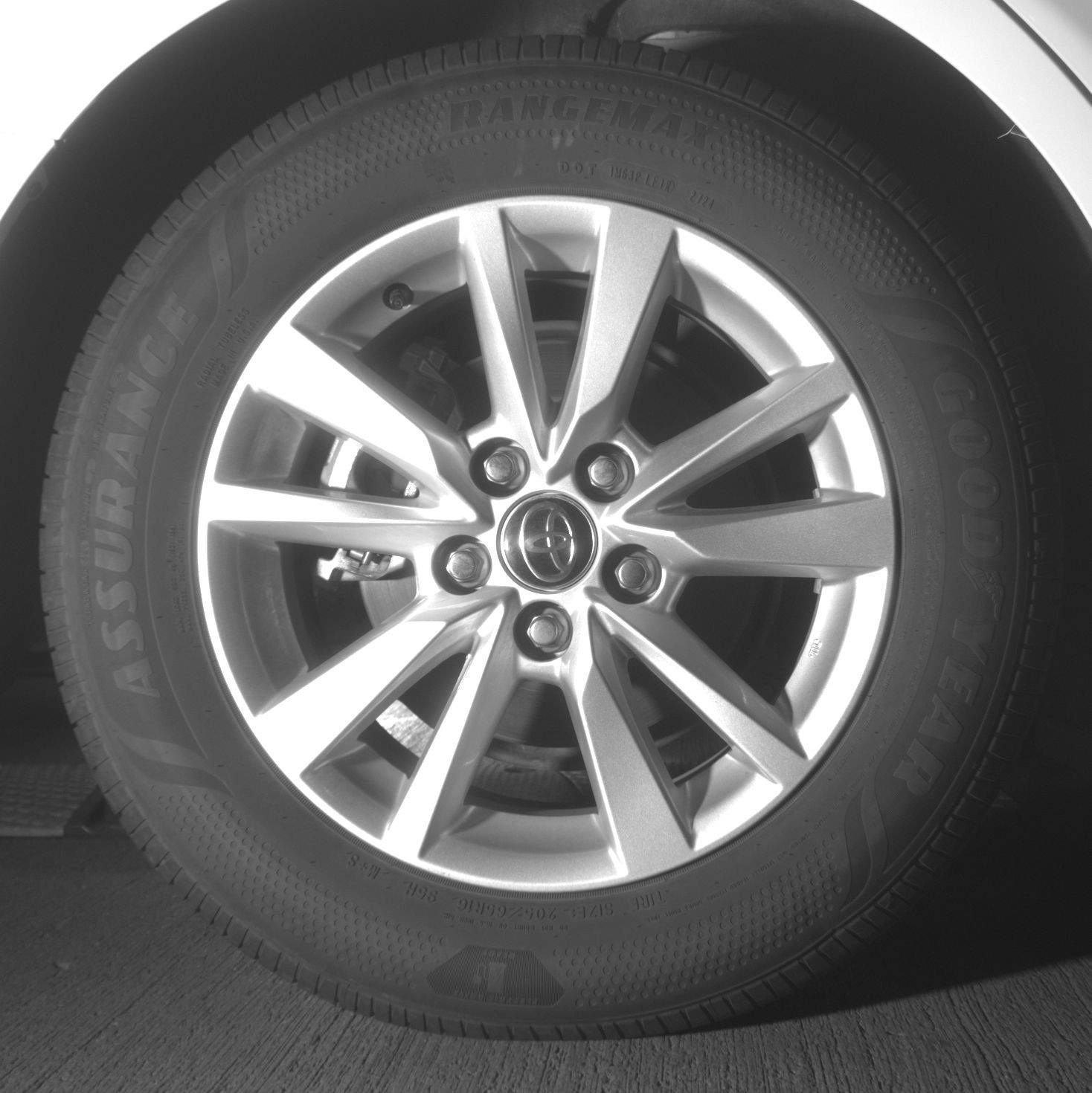 Thumbnail: 2025 Toyota Camry - 12