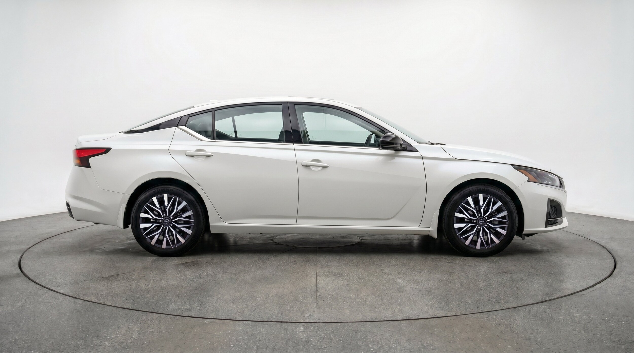 Thumbnail: 2026 Nissan Altima - 10
