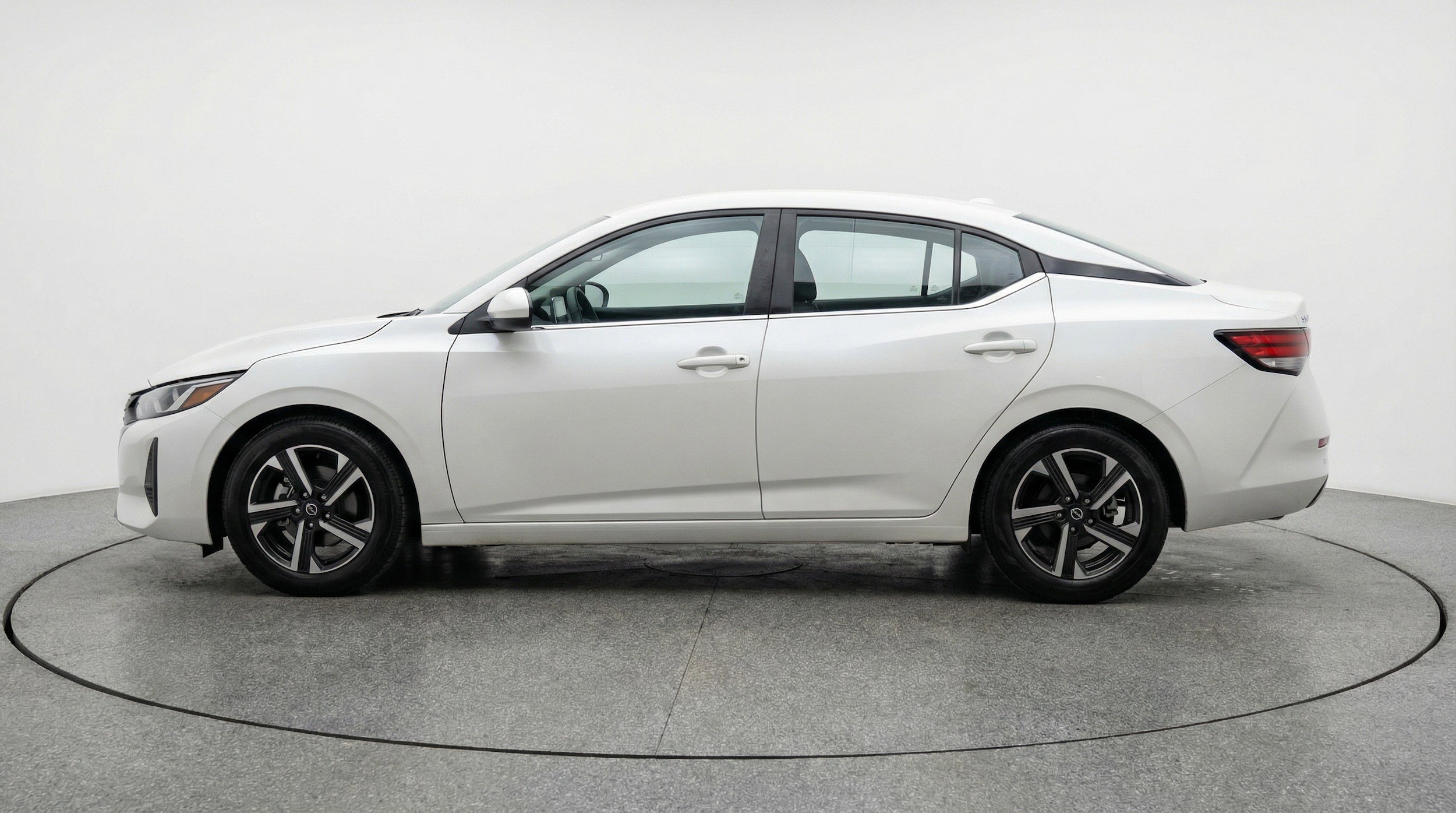 Thumbnail: 2025 Nissan Sentra - 5