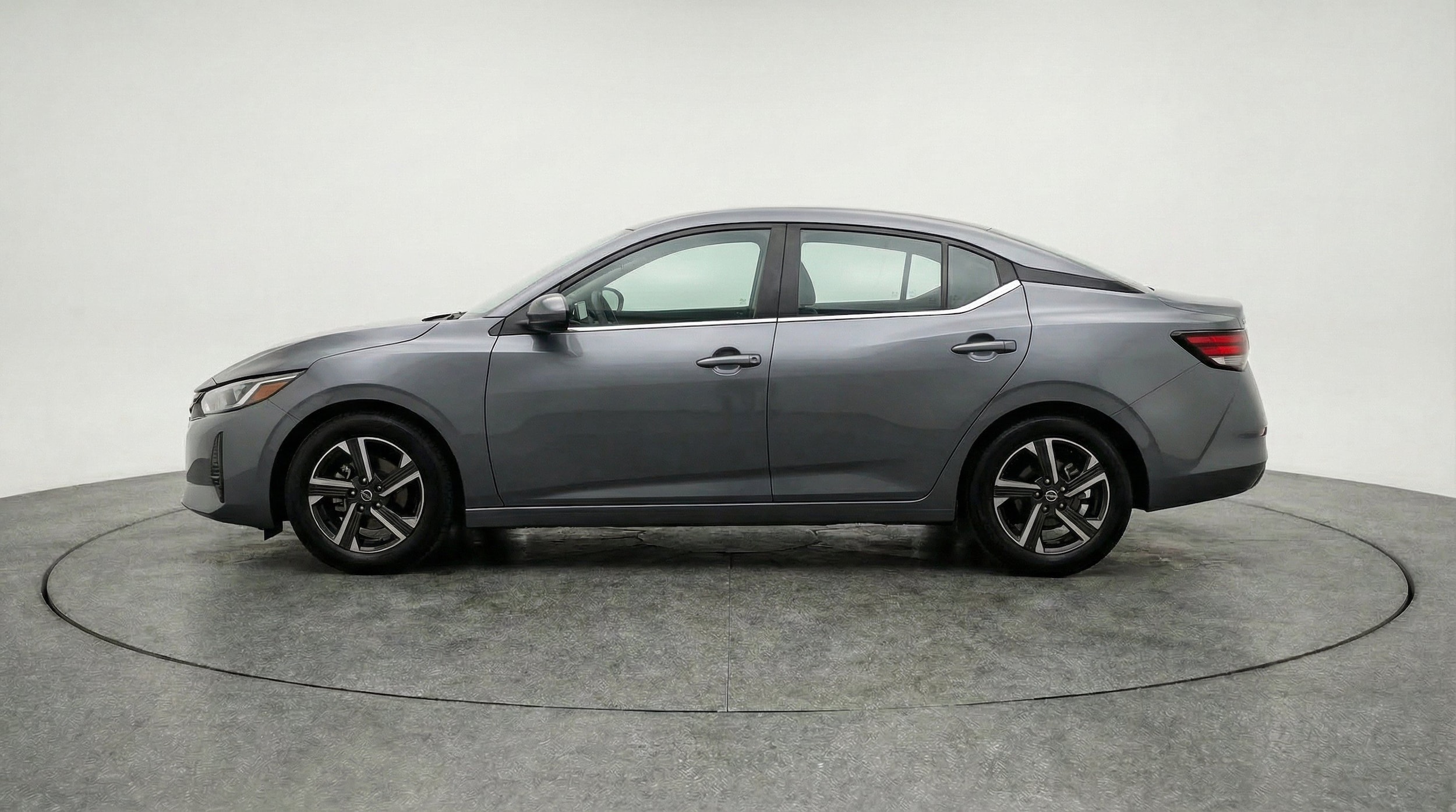 Thumbnail: 2025 Nissan Sentra - 5