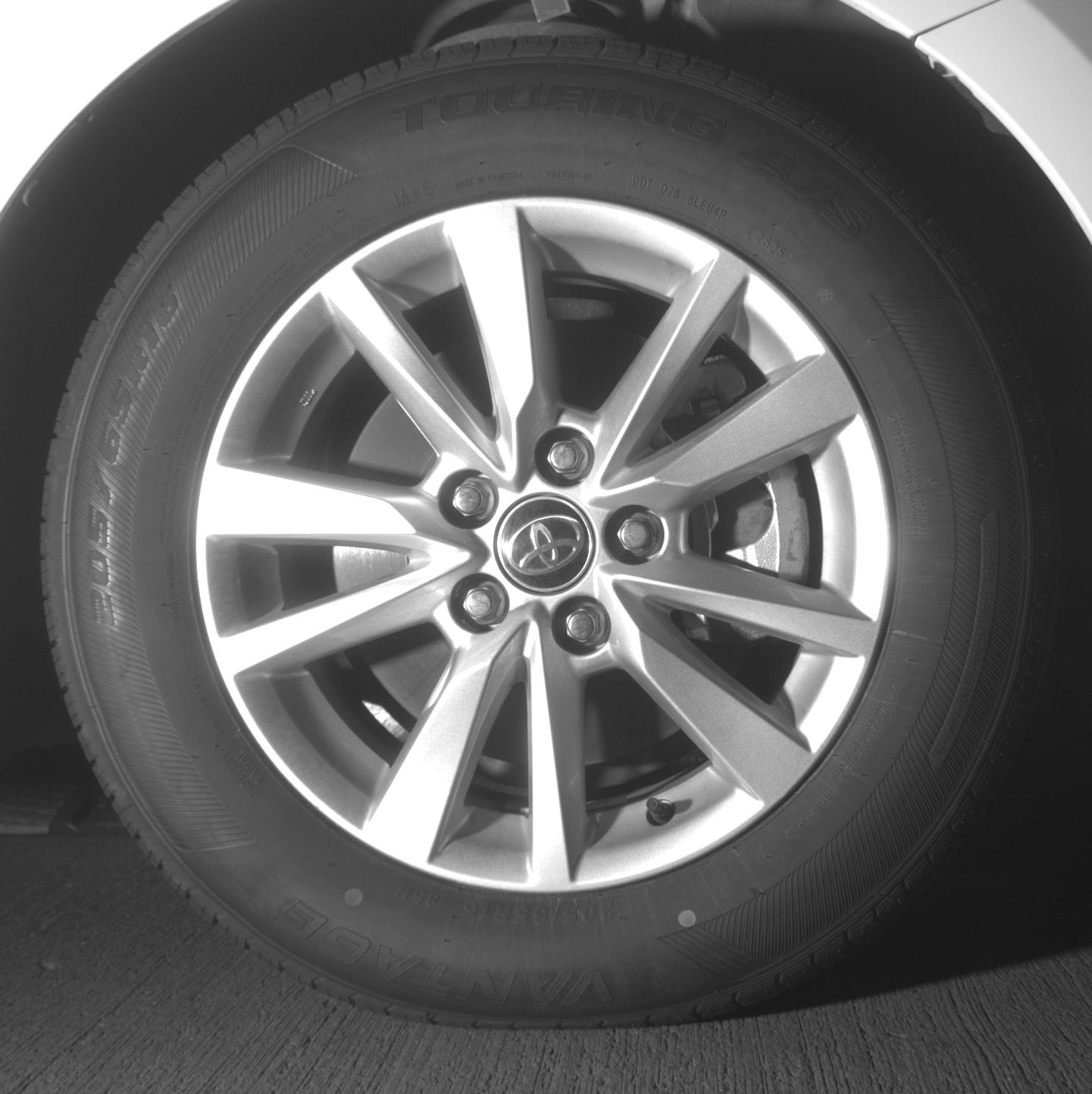 Thumbnail: 2025 Toyota Camry - 10