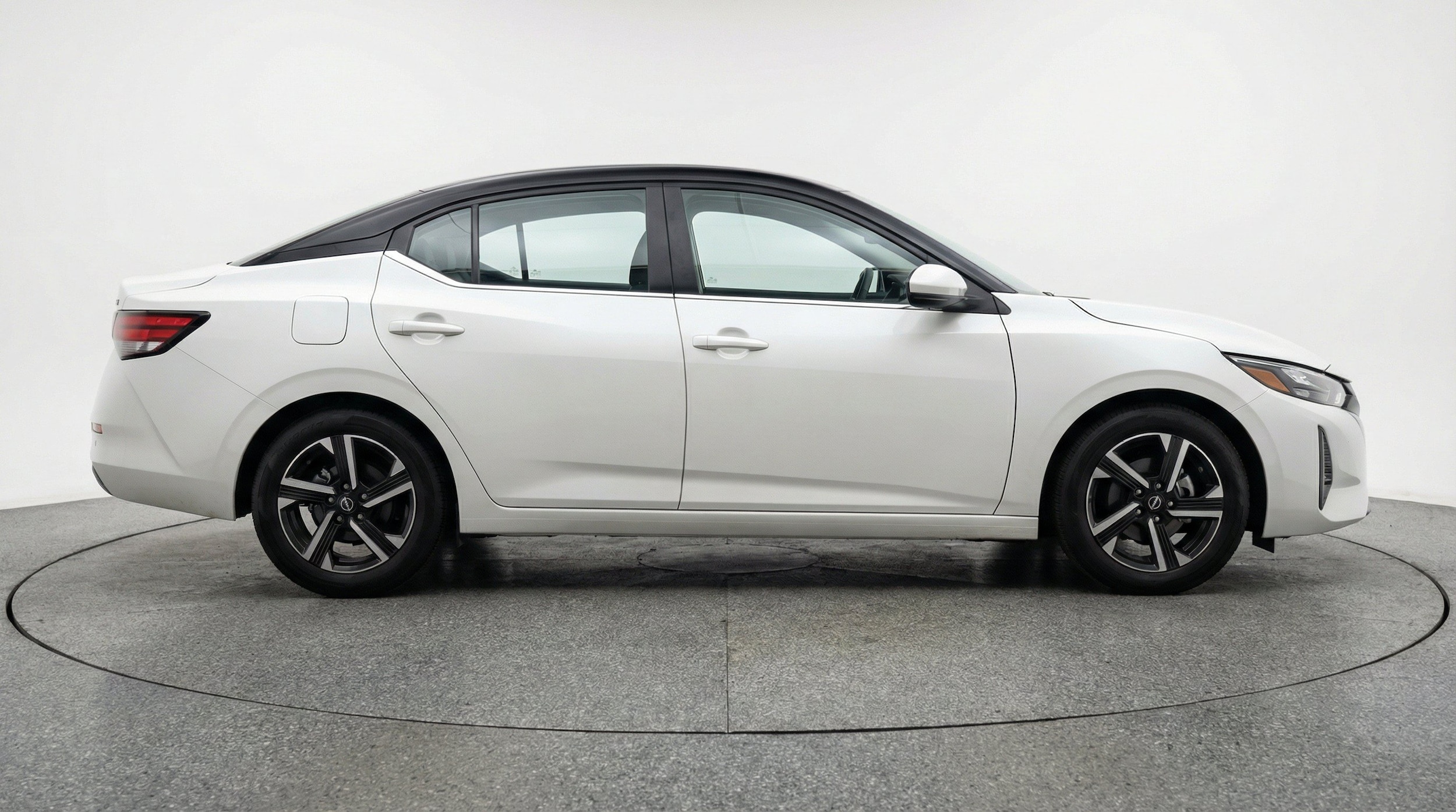 Thumbnail: 2025 Nissan Sentra - 11