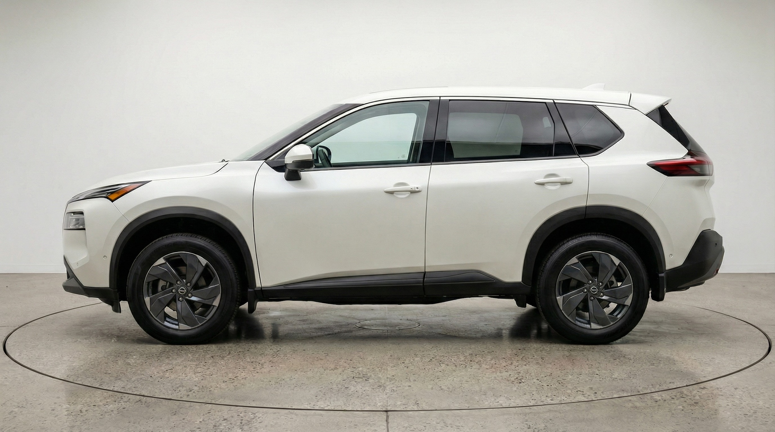 Thumbnail: 2025 Nissan Rogue - 4