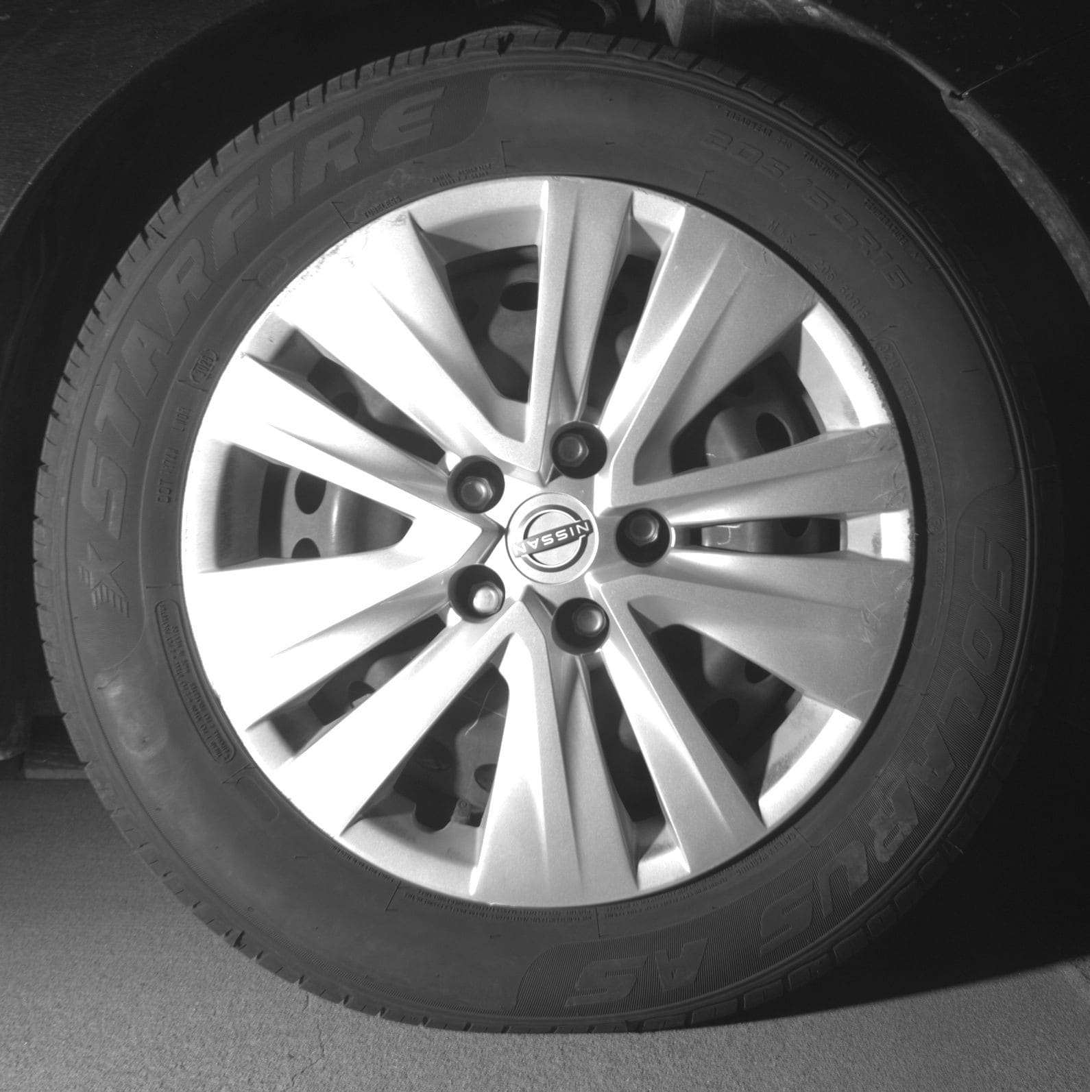 Thumbnail: 2025 Nissan Sentra - 10