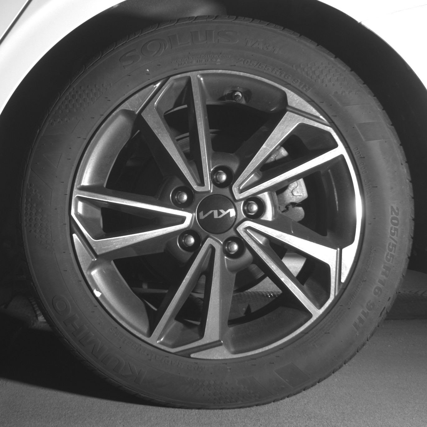 Thumbnail: 2023 Kia Forte - 14