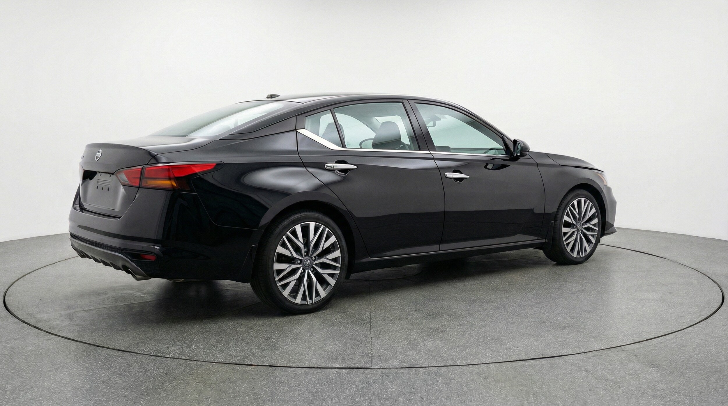 Thumbnail: 2025 Nissan Altima - 7