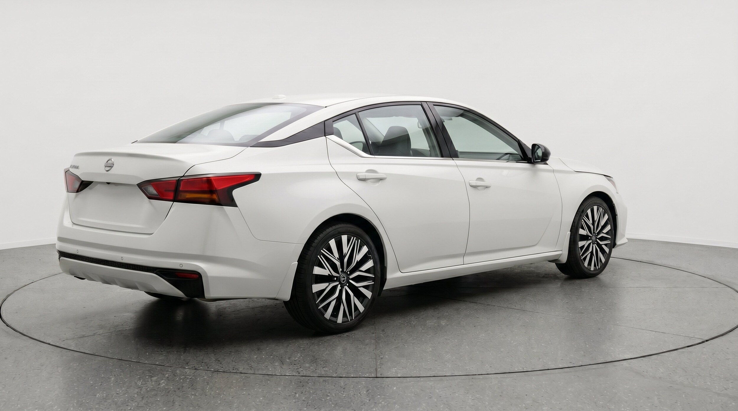 Thumbnail: 2025 Nissan Altima - 9