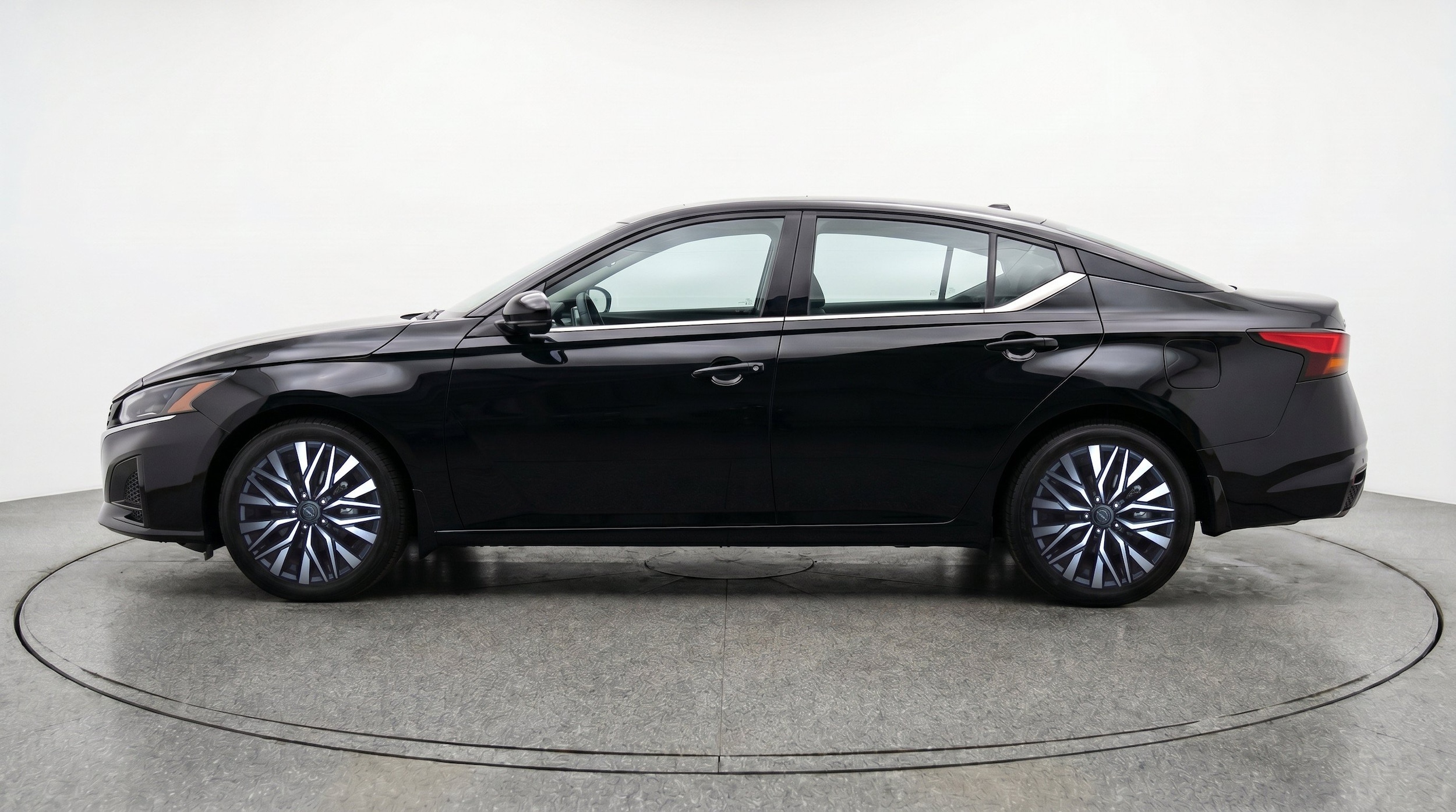 Thumbnail: 2026 Nissan Altima - 5