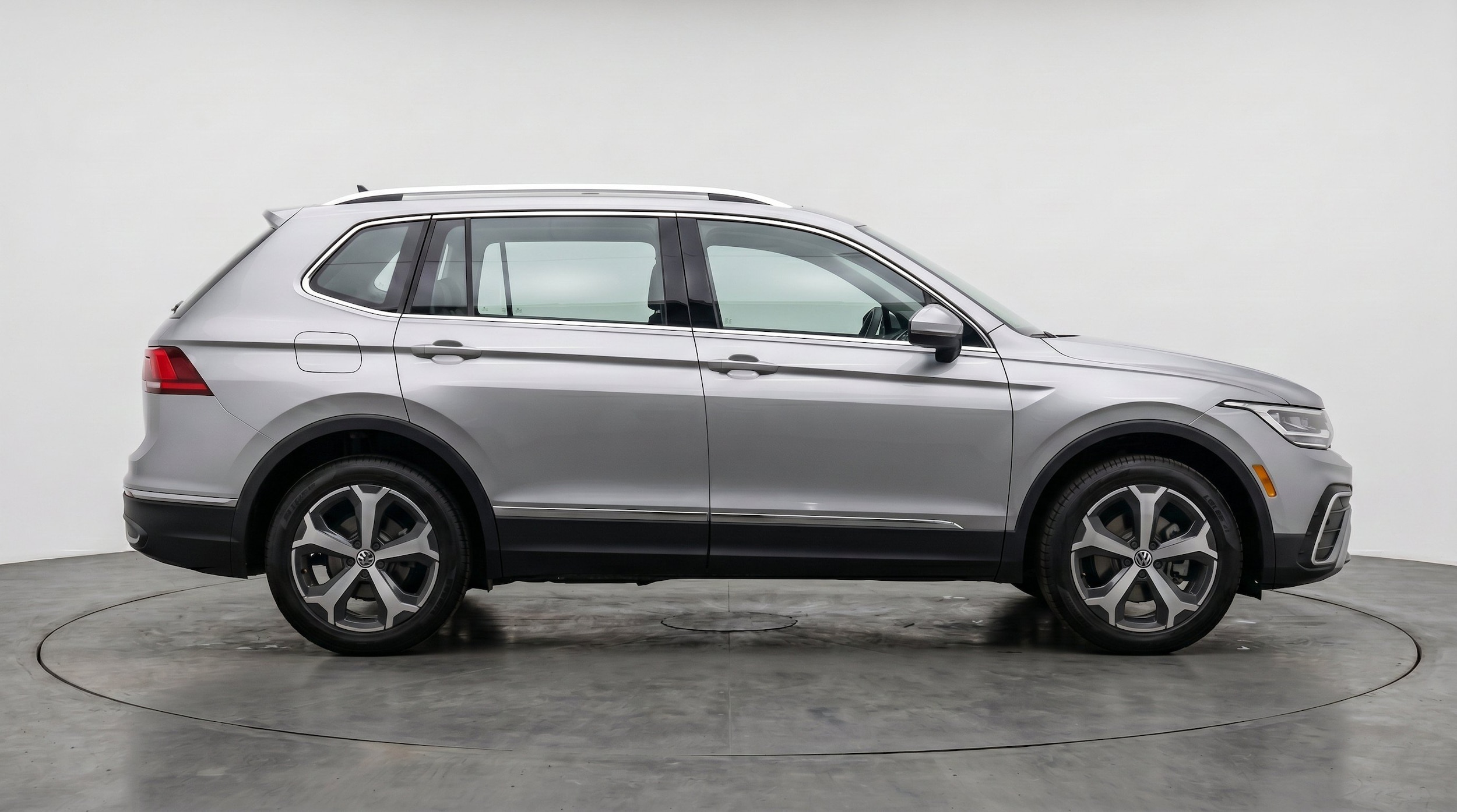 Thumbnail: 2026 Volkswagen Tiguan - 11