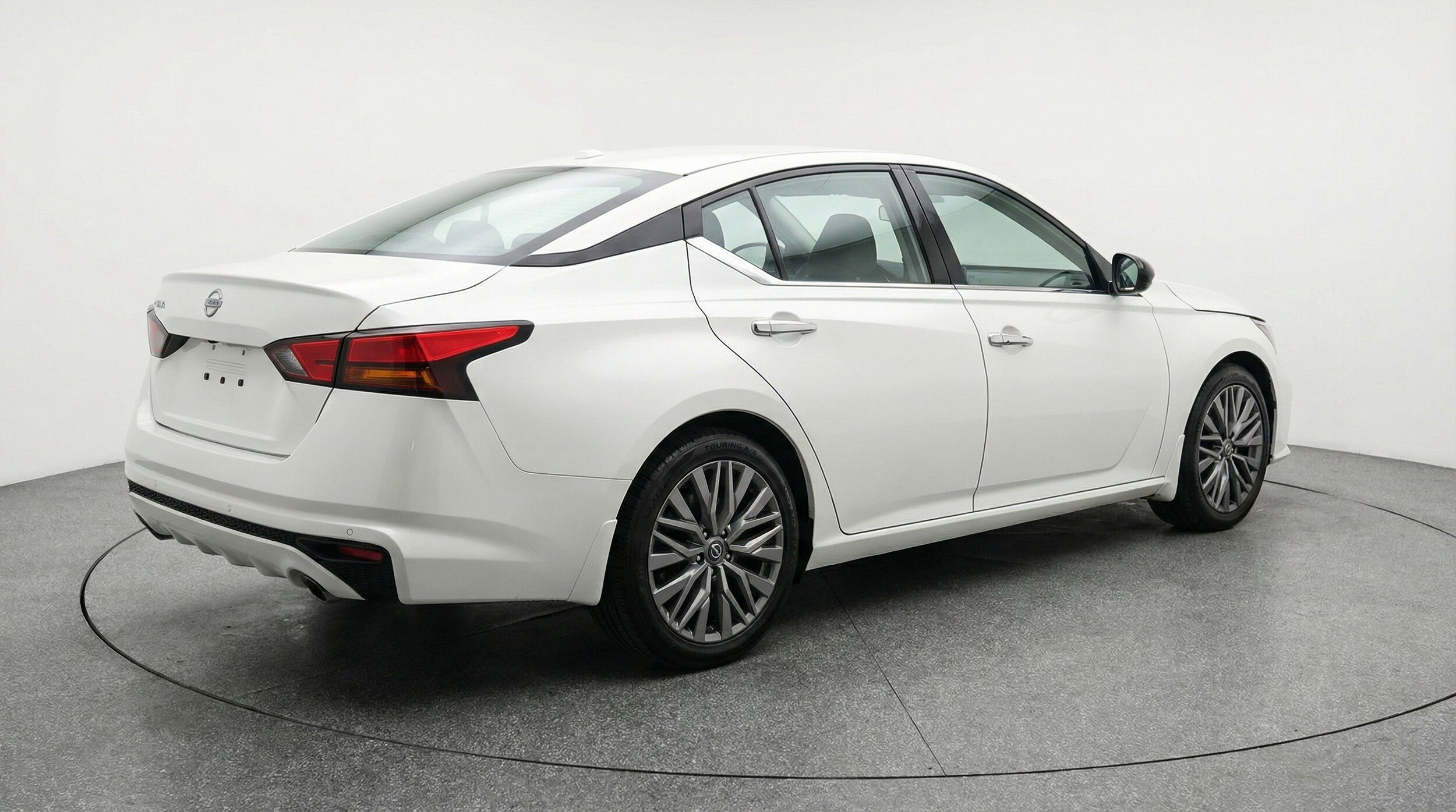 Thumbnail: 2025 Nissan Altima - 9