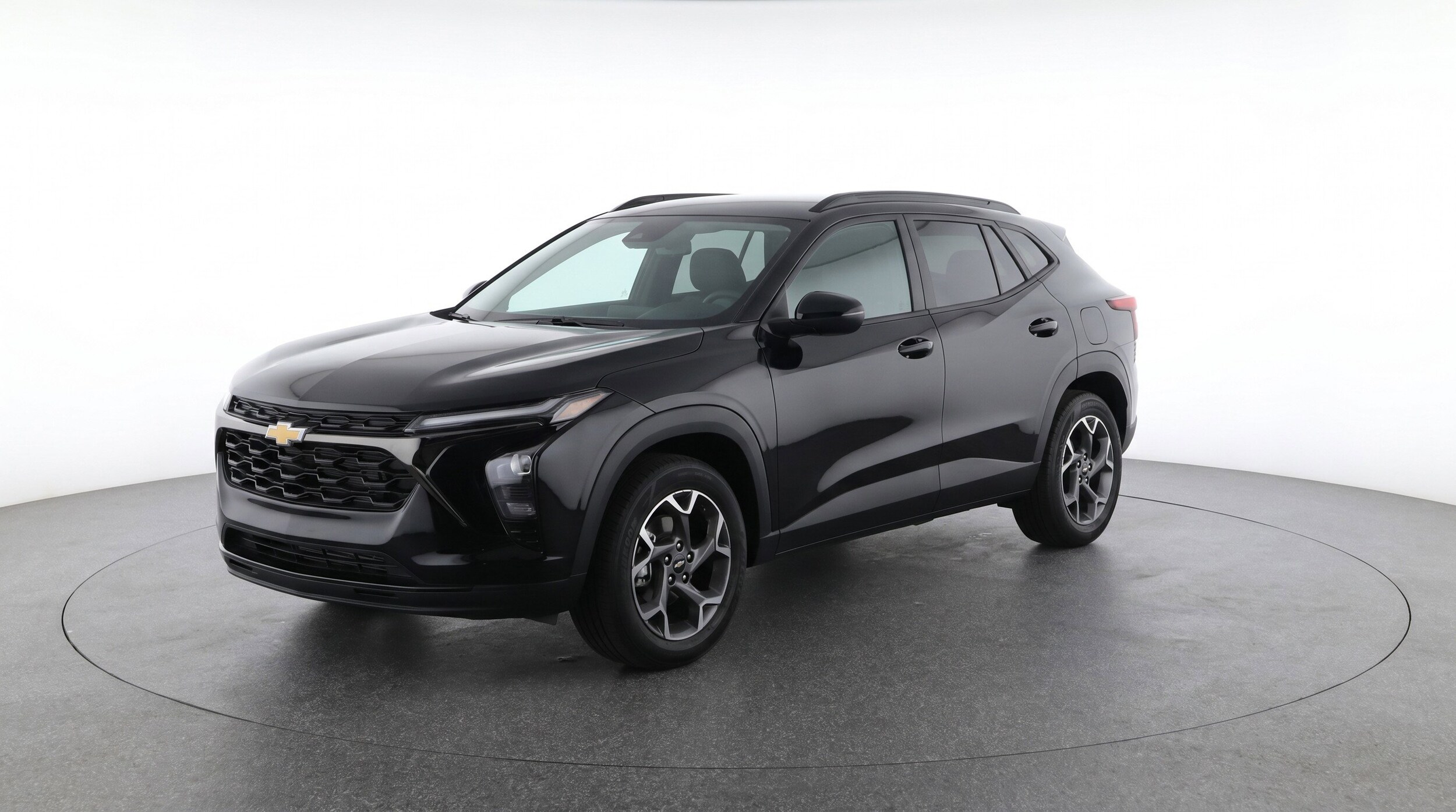 Thumbnail: 2025 Chevrolet Trax - 3
