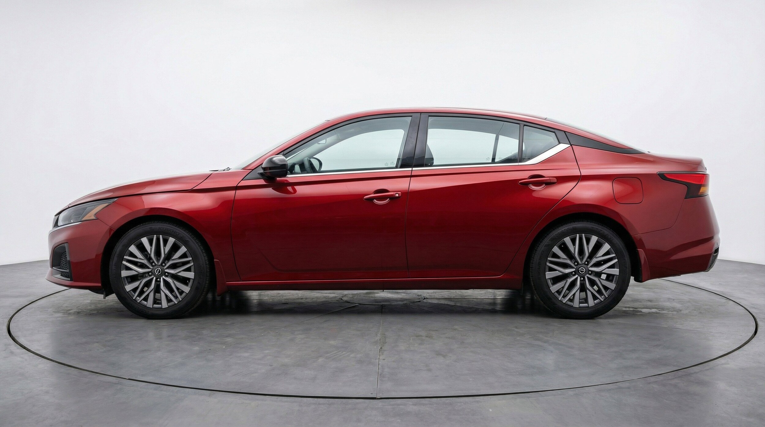 Thumbnail: 2025 Nissan Altima - 5