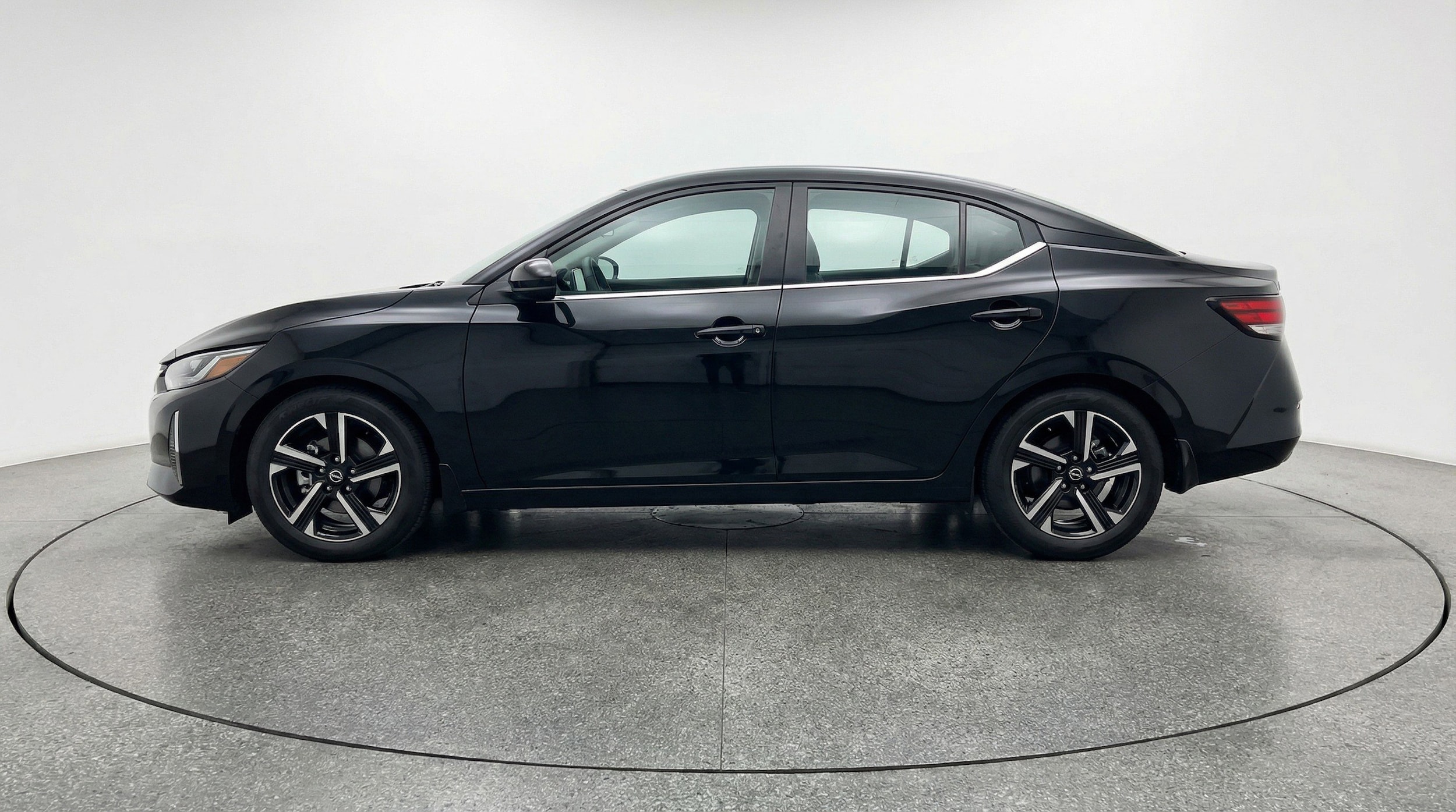 Thumbnail: 2025 Nissan Sentra - 5