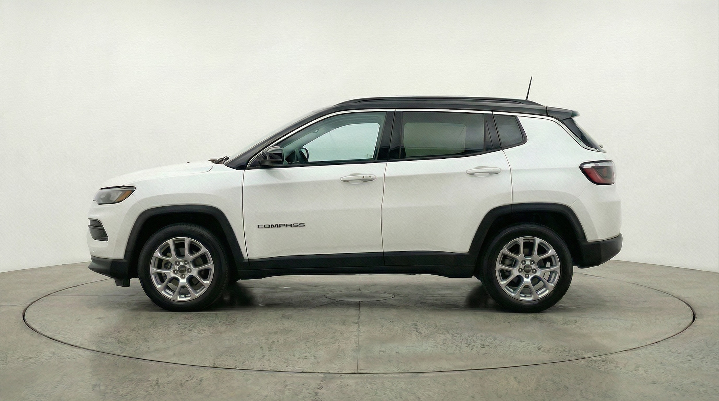 Thumbnail: 2025 Jeep Compass - 4