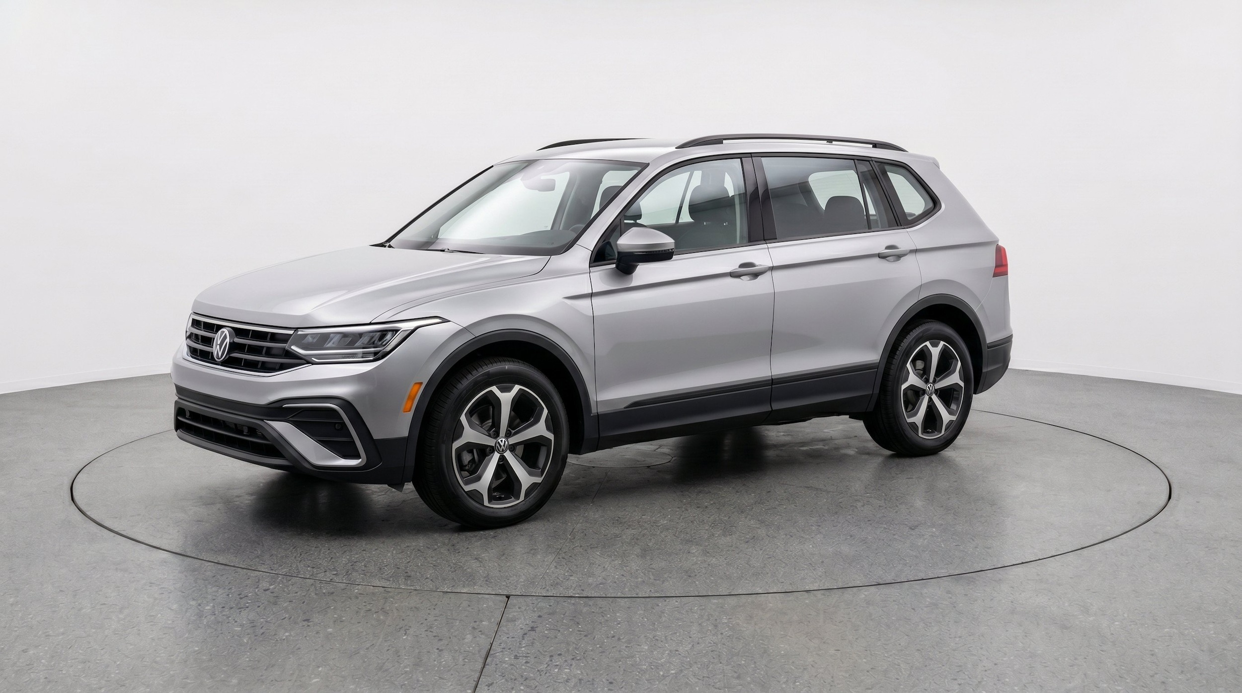 Thumbnail: 2026 Volkswagen Tiguan - 3