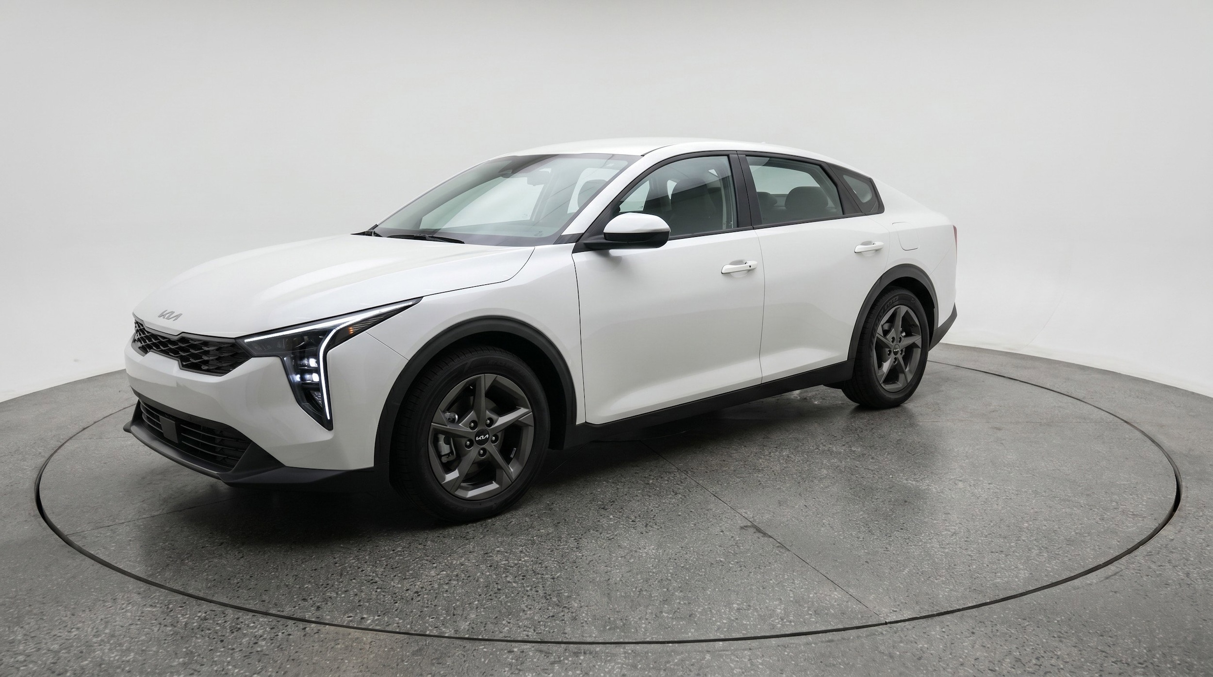 Thumbnail: 2025 Kia K4 - 3