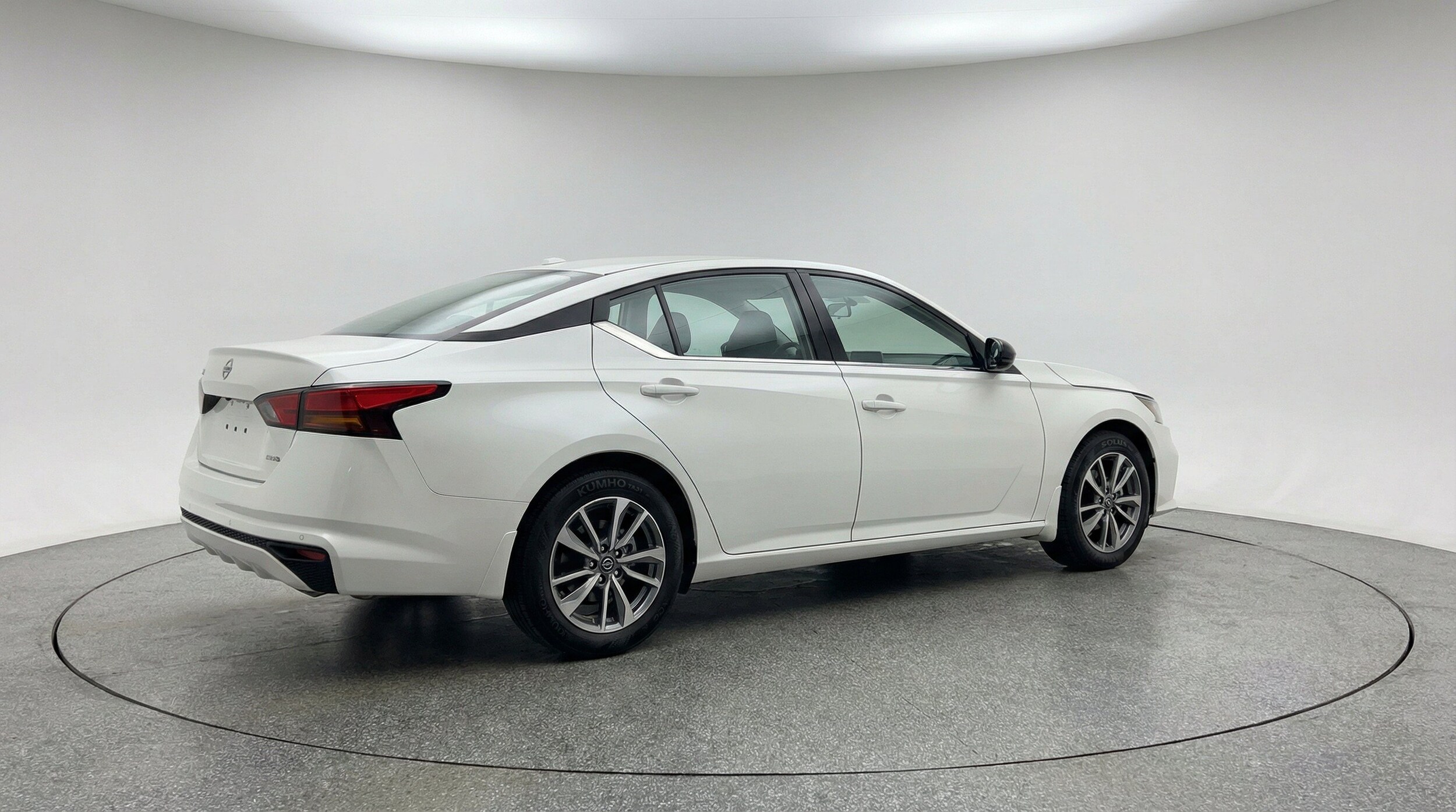 Thumbnail: 2025 Nissan Altima - 9