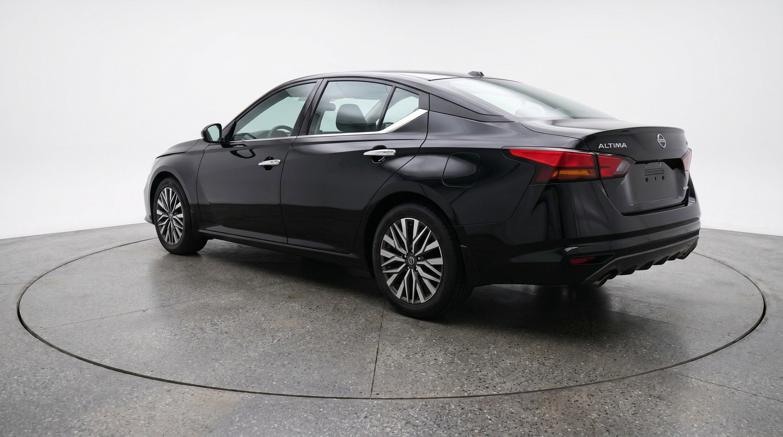 Thumbnail: 2025 Nissan Altima - 6