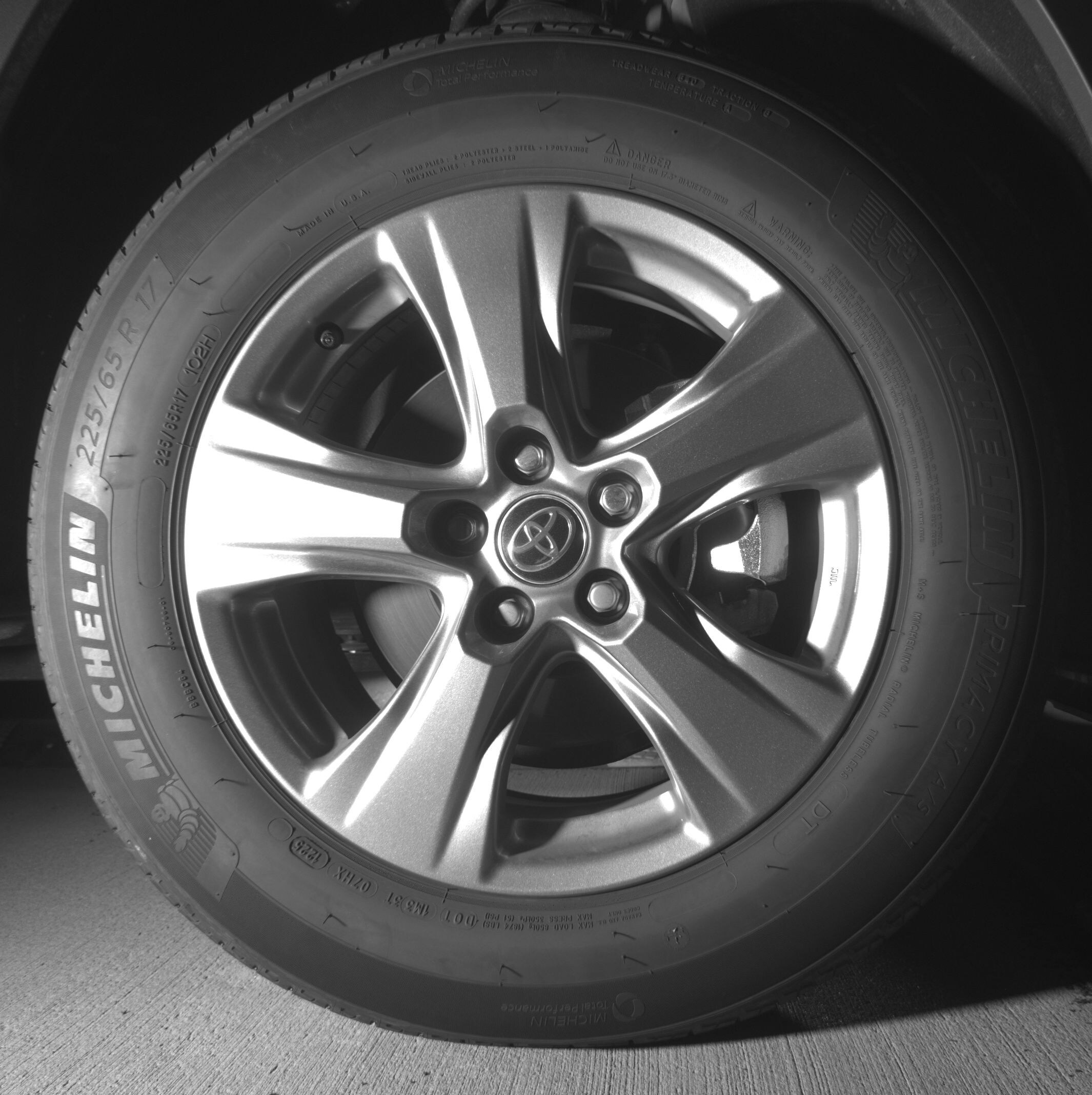 Thumbnail: 2025 Toyota RAV4 - 10