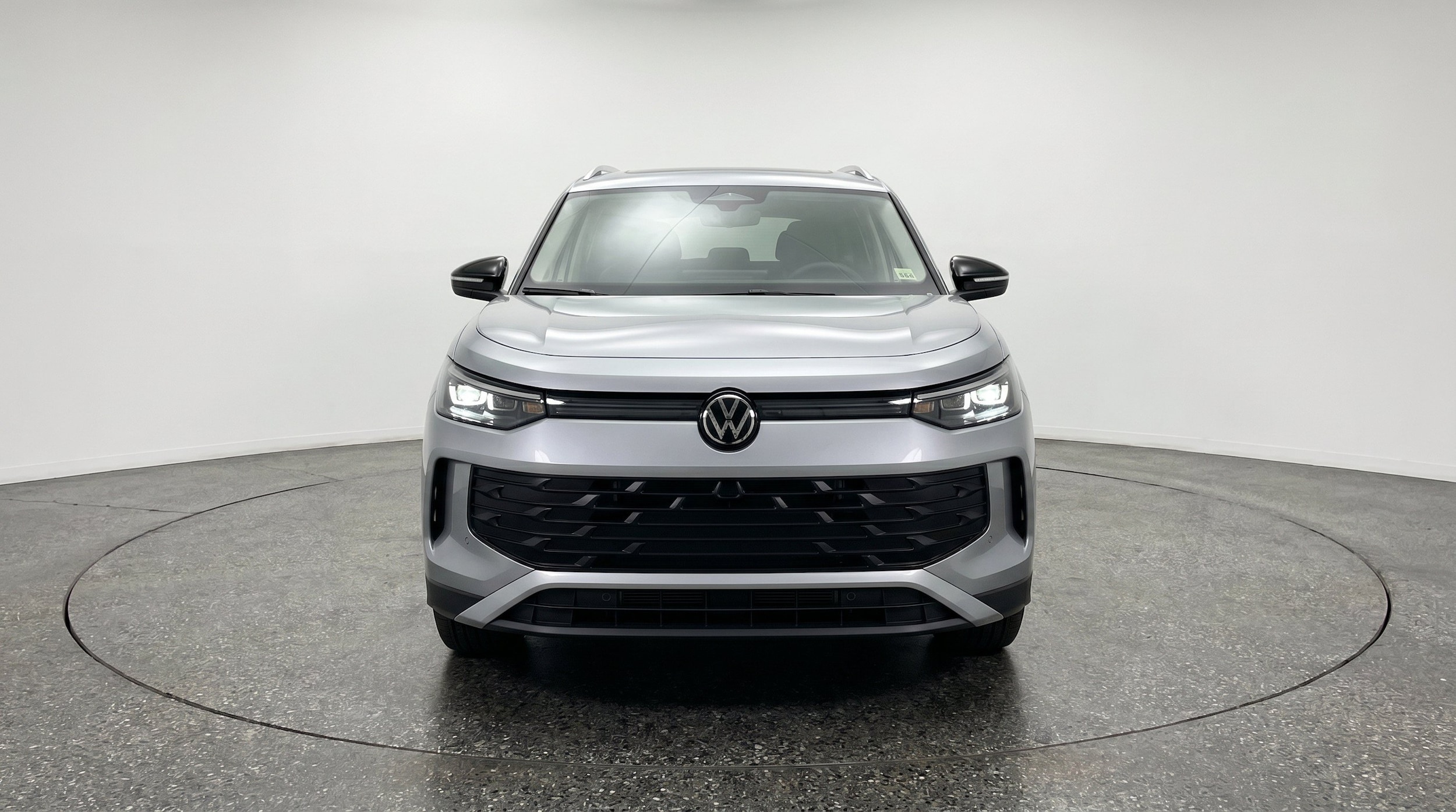 Thumbnail: 2026 Volkswagen Tiguan - 2