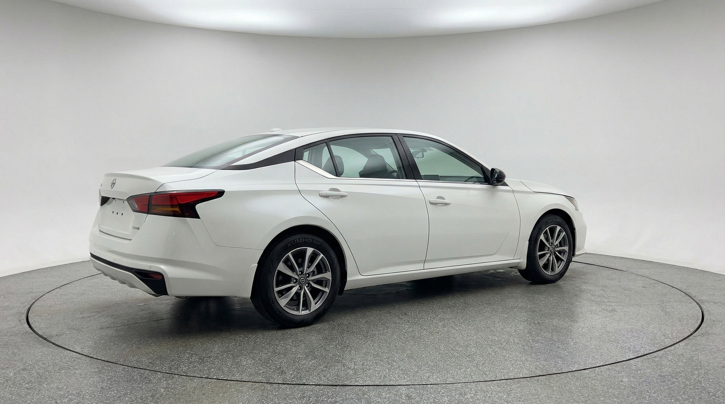 Thumbnail: 2025 Nissan Altima - 9