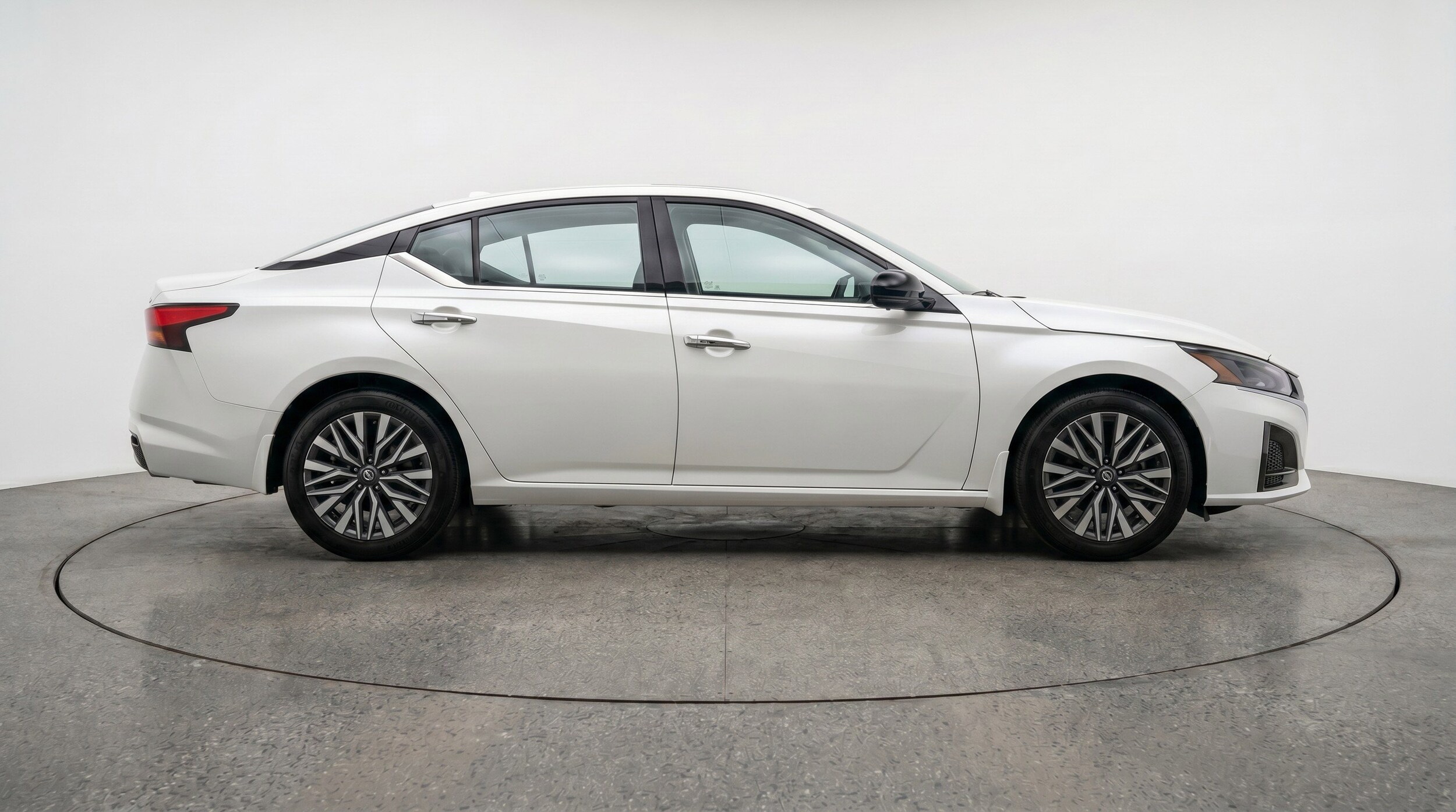 Thumbnail: 2025 Nissan Altima - 11