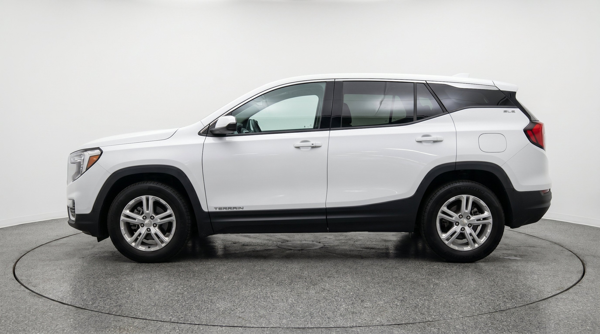 Thumbnail: 2024 GMC Terrain - 5
