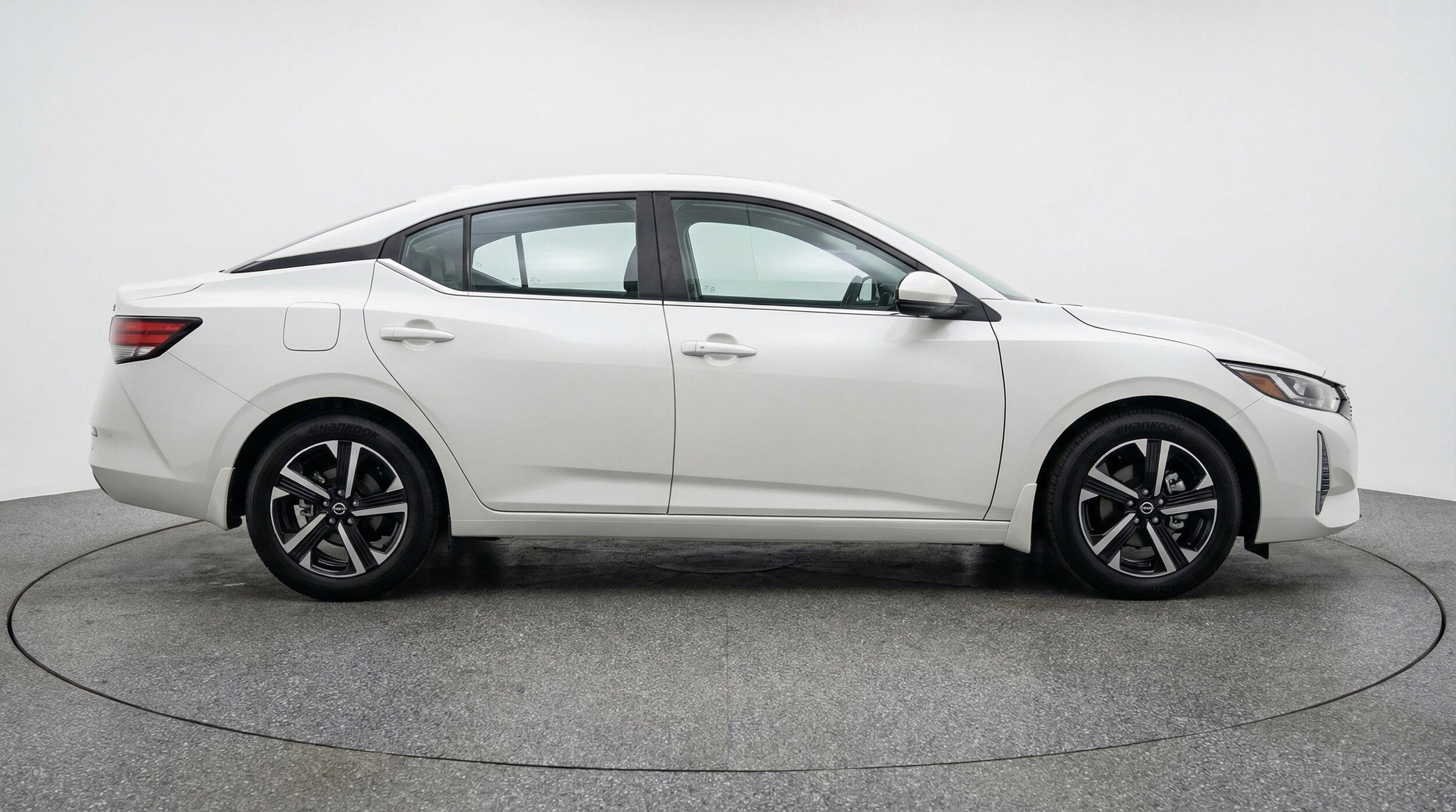 Thumbnail: 2025 Nissan Sentra - 11