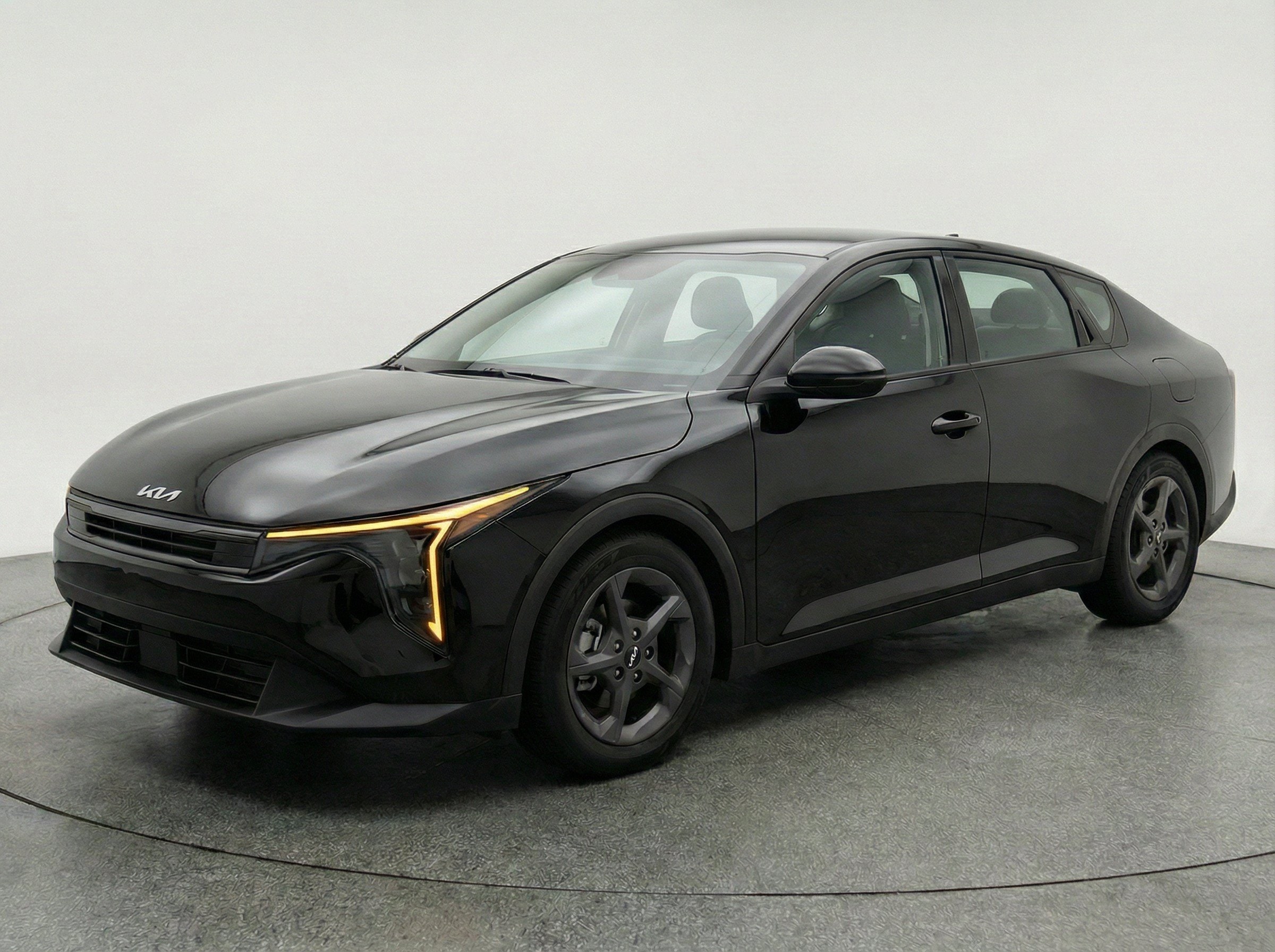Thumbnail: 2025 Kia K4 - 3