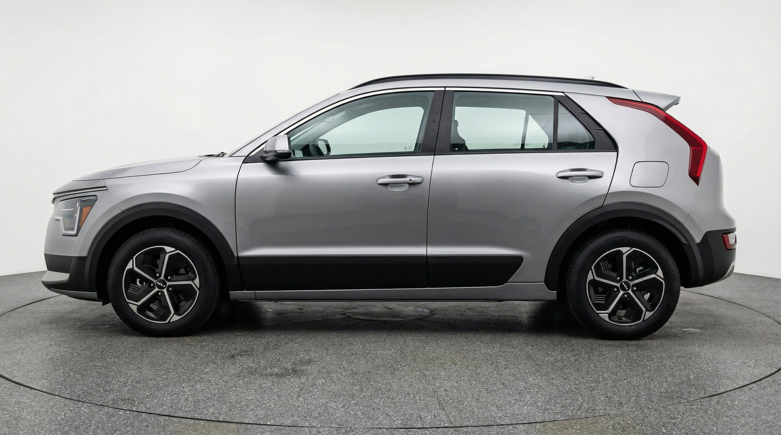 Thumbnail: 2026 Kia Niro - 5