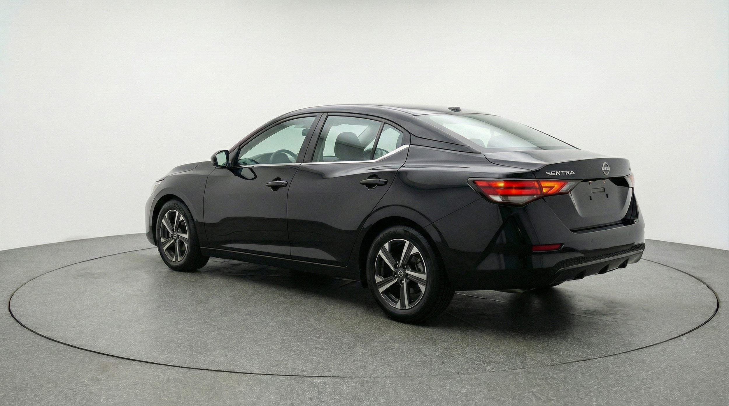 Thumbnail: 2025 Nissan Sentra - 5