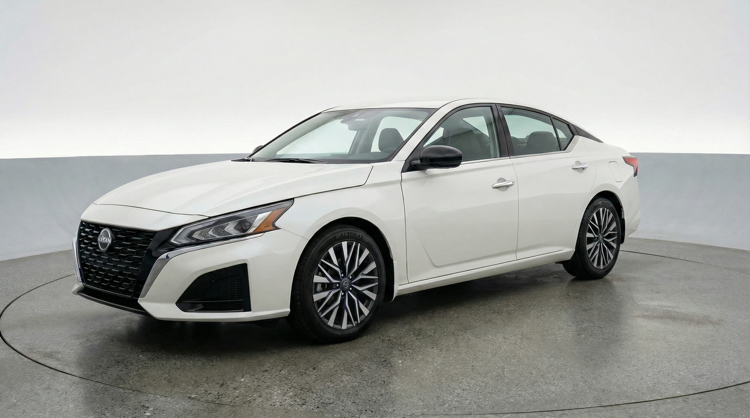 Thumbnail: 2025 Nissan Altima - 3