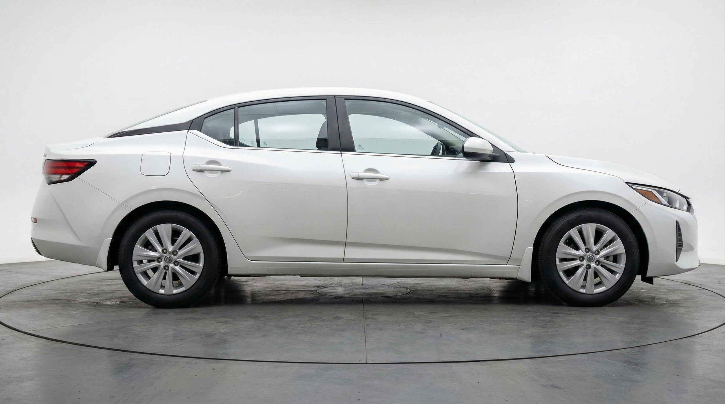 Thumbnail: 2025 Nissan Sentra - 11