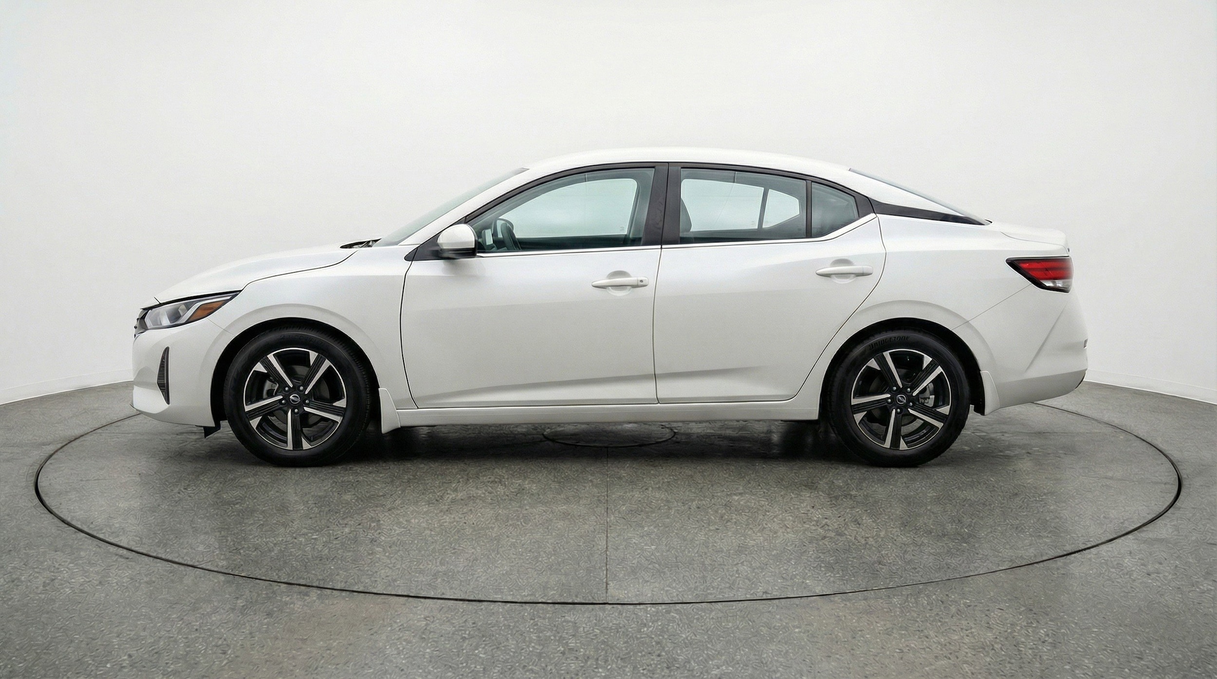 Thumbnail: 2025 Nissan Sentra - 5