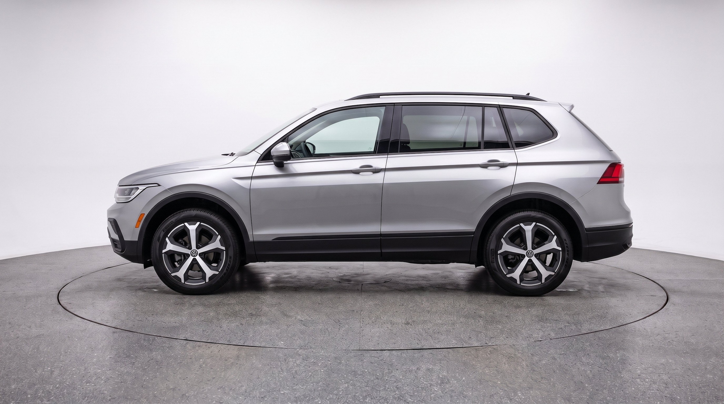 Thumbnail: 2026 Volkswagen Tiguan - 5