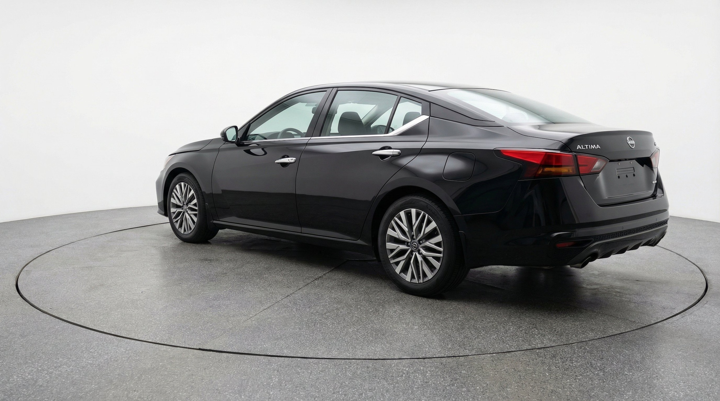 Thumbnail: 2025 Nissan Altima - 6