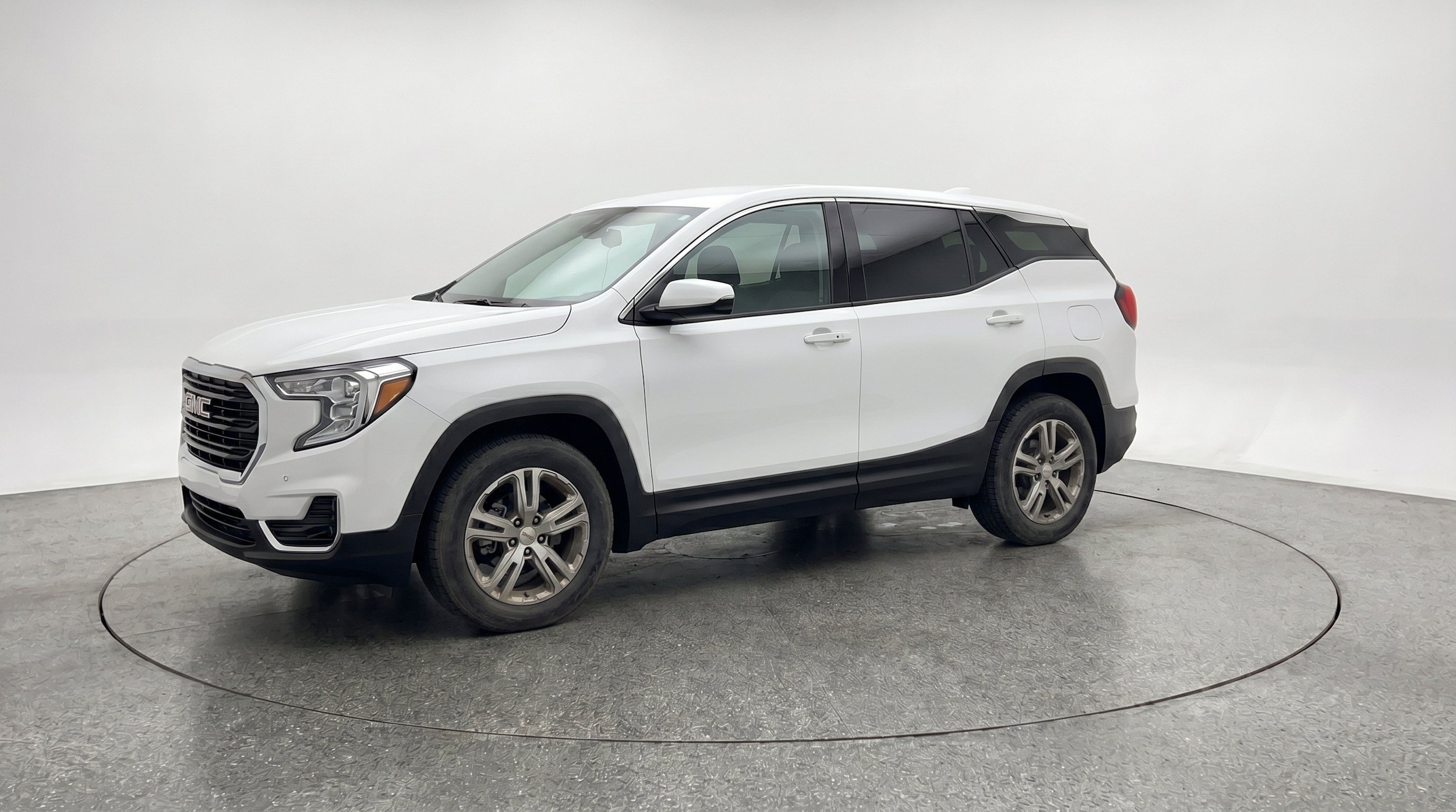 Thumbnail: 2024 GMC Terrain - 3