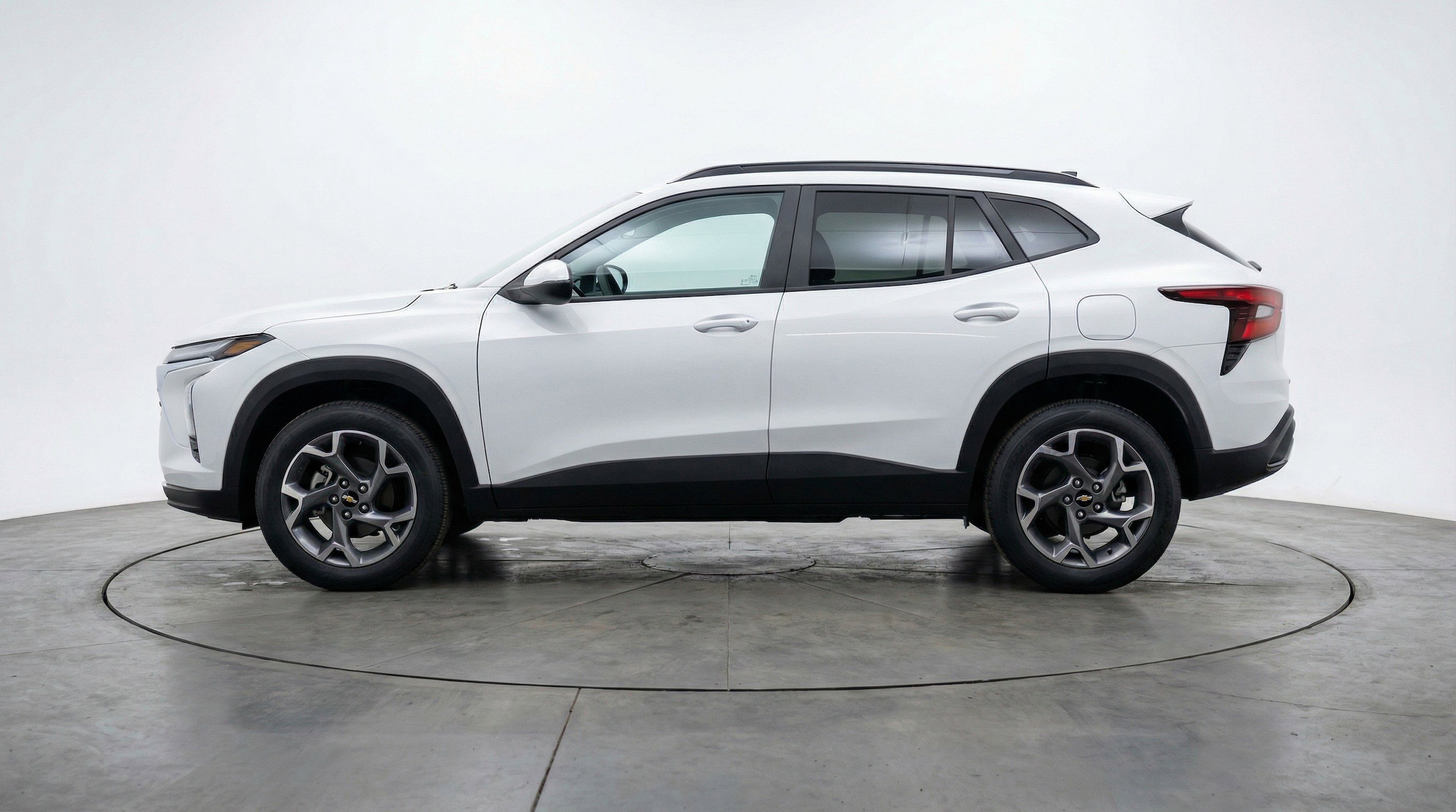 Thumbnail: 2025 Chevrolet Trax - 5