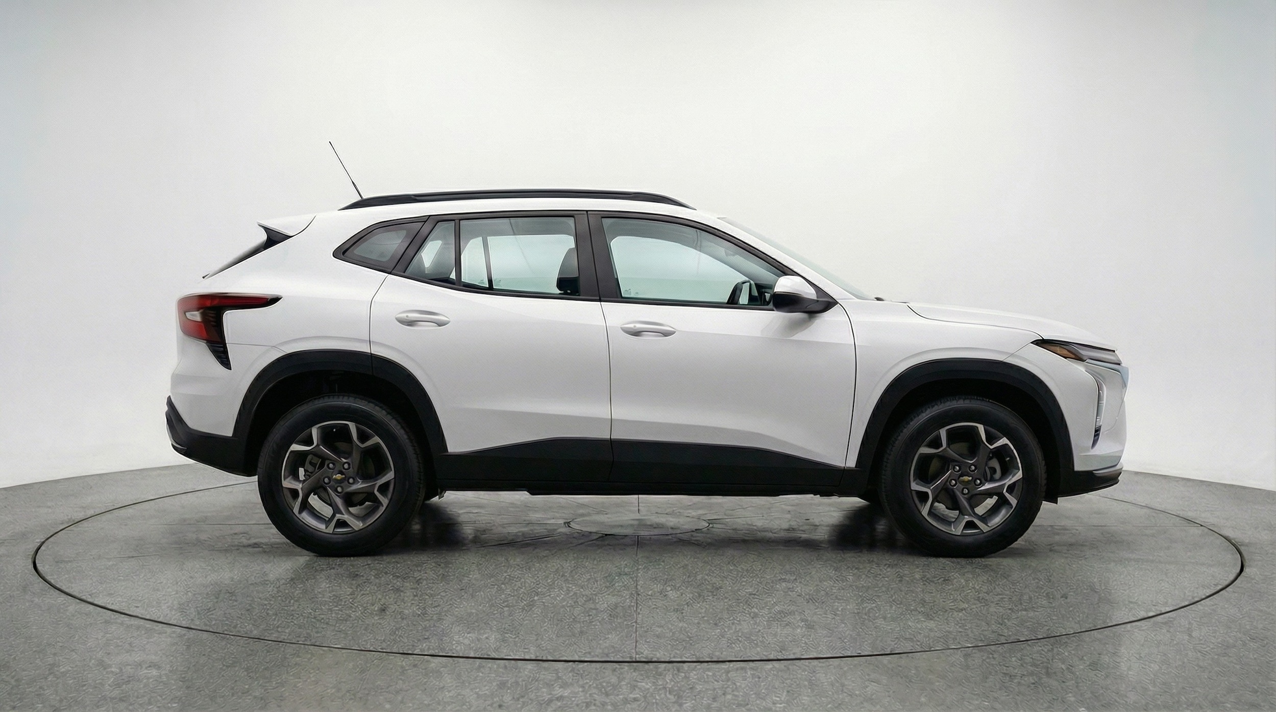 Thumbnail: 2025 Chevrolet Trax - 8