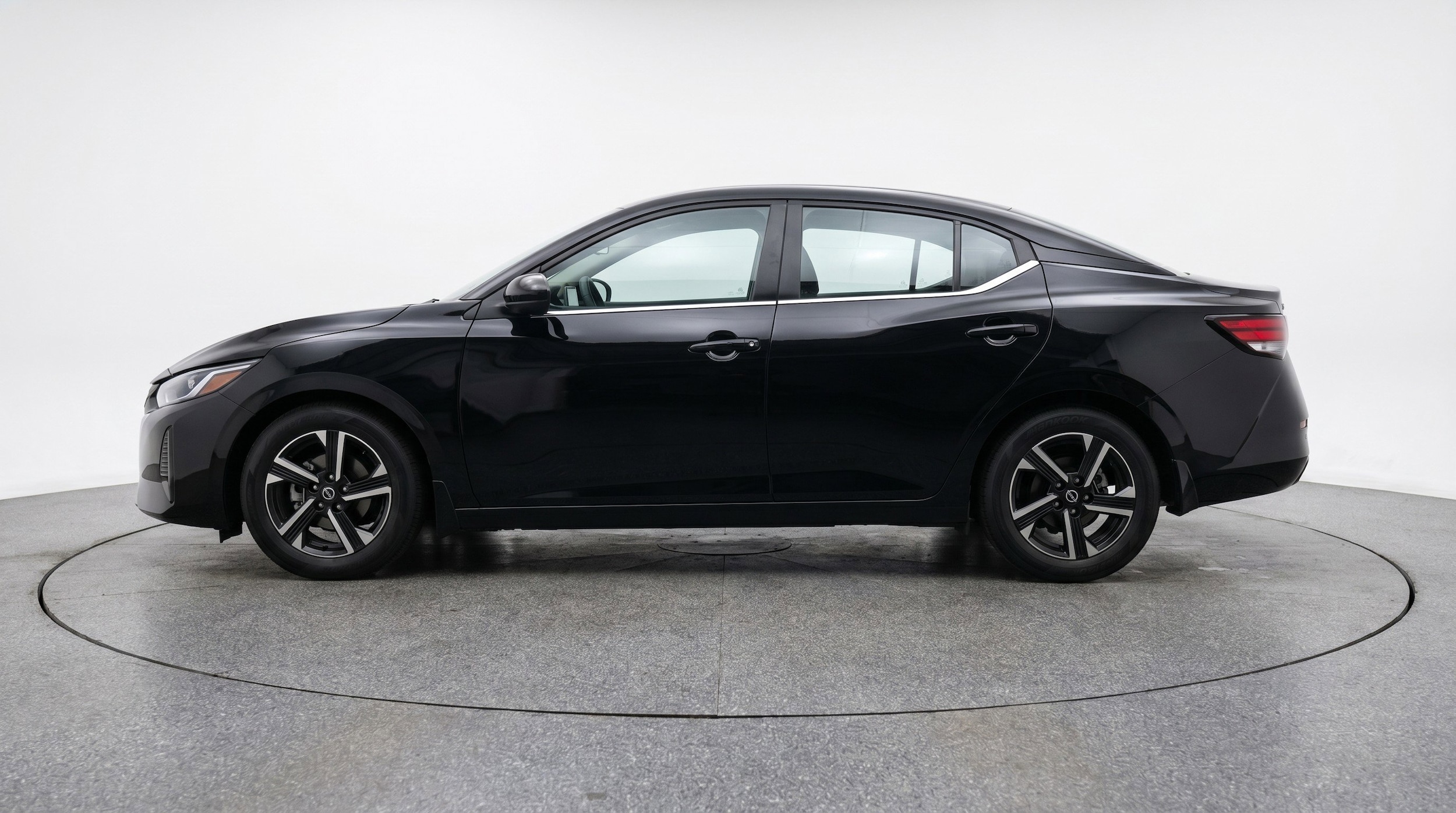 Thumbnail: 2025 Nissan Sentra - 5