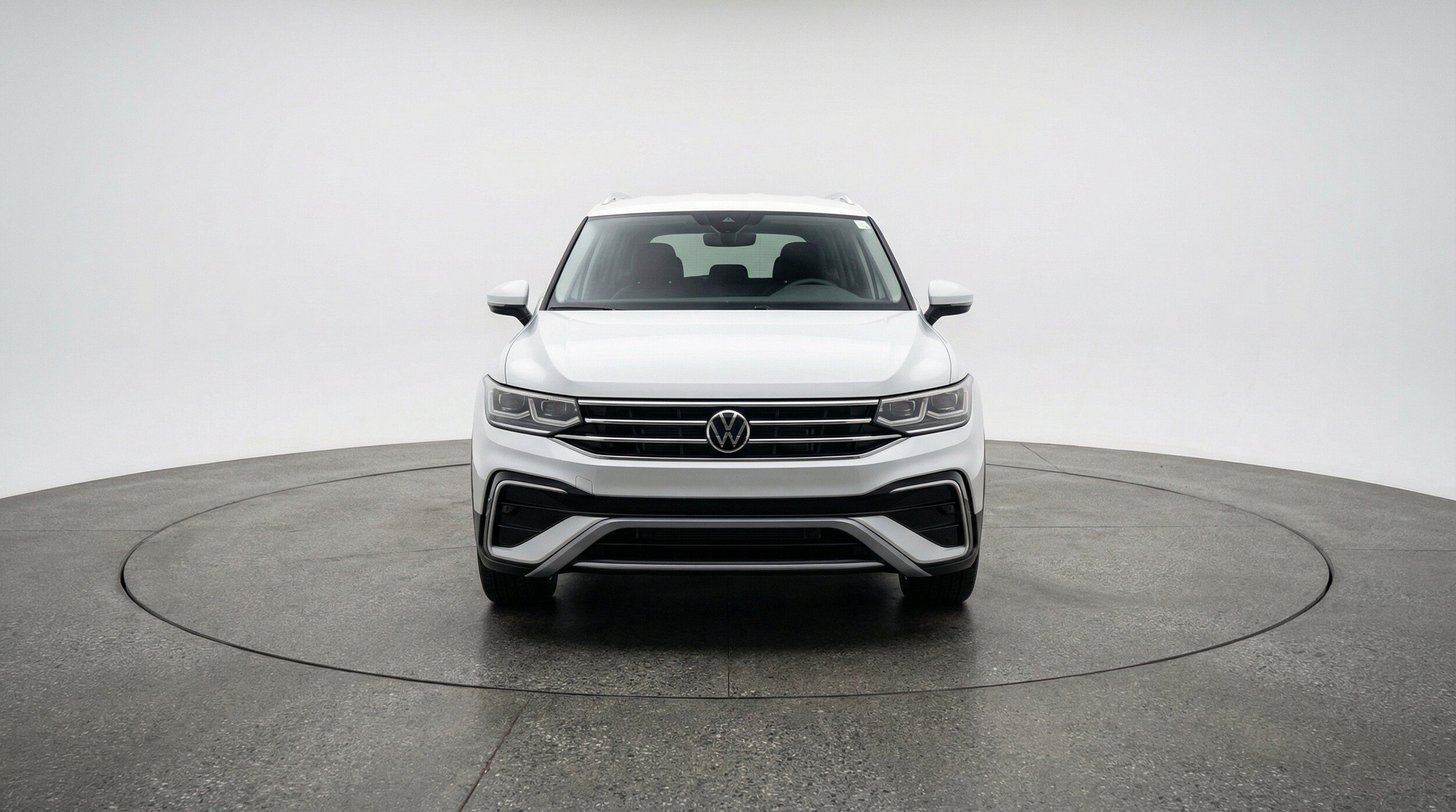 Thumbnail: 2026 Volkswagen Tiguan - 2