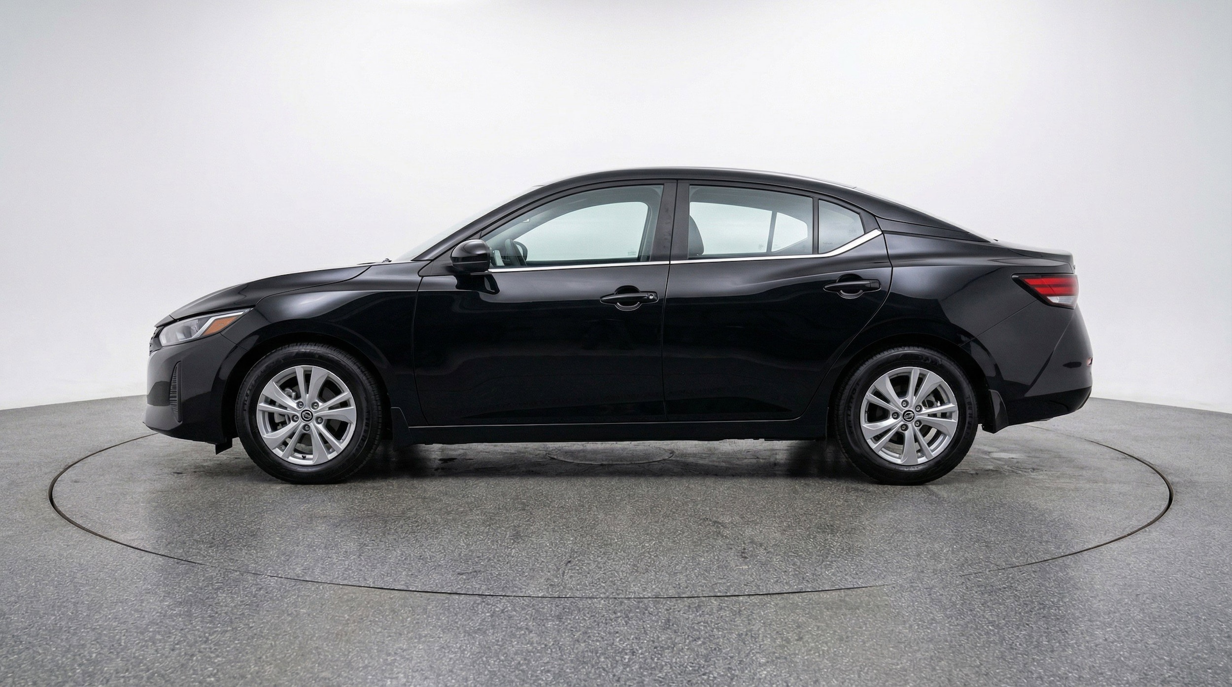 Thumbnail: 2025 Nissan Sentra - 5