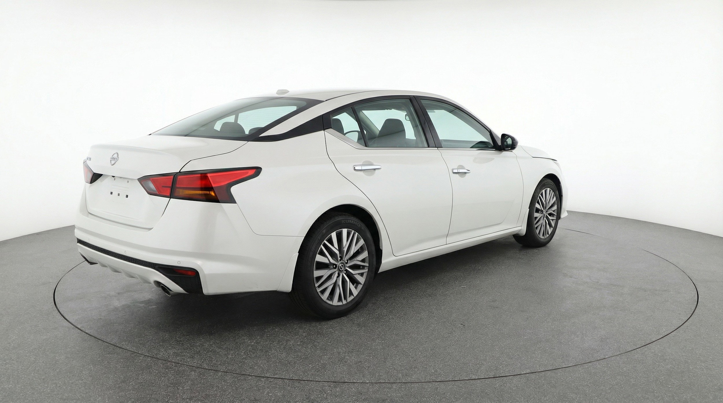 Thumbnail: 2025 Nissan Altima - 9