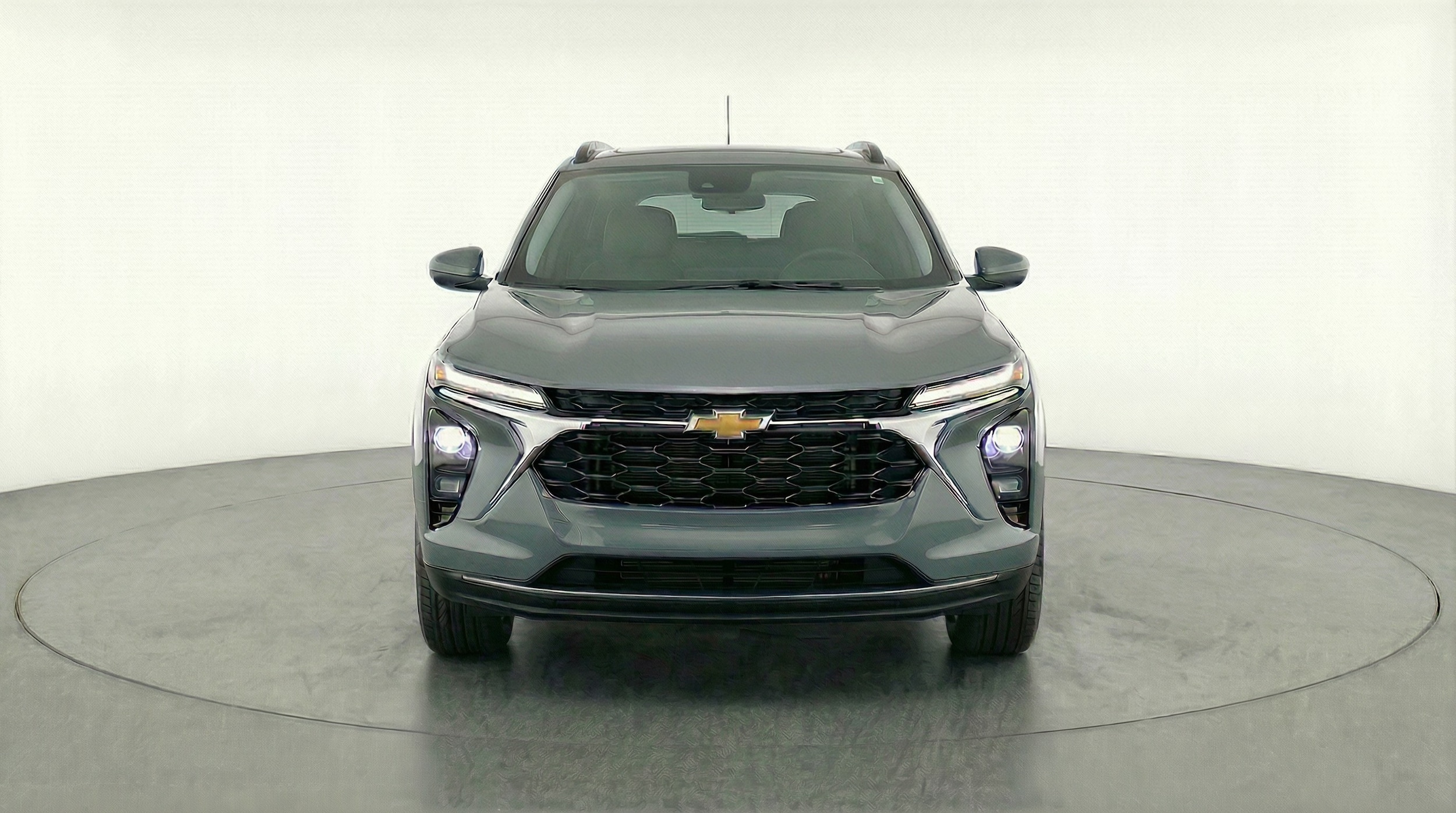 Thumbnail: 2025 Chevrolet Trax - 2