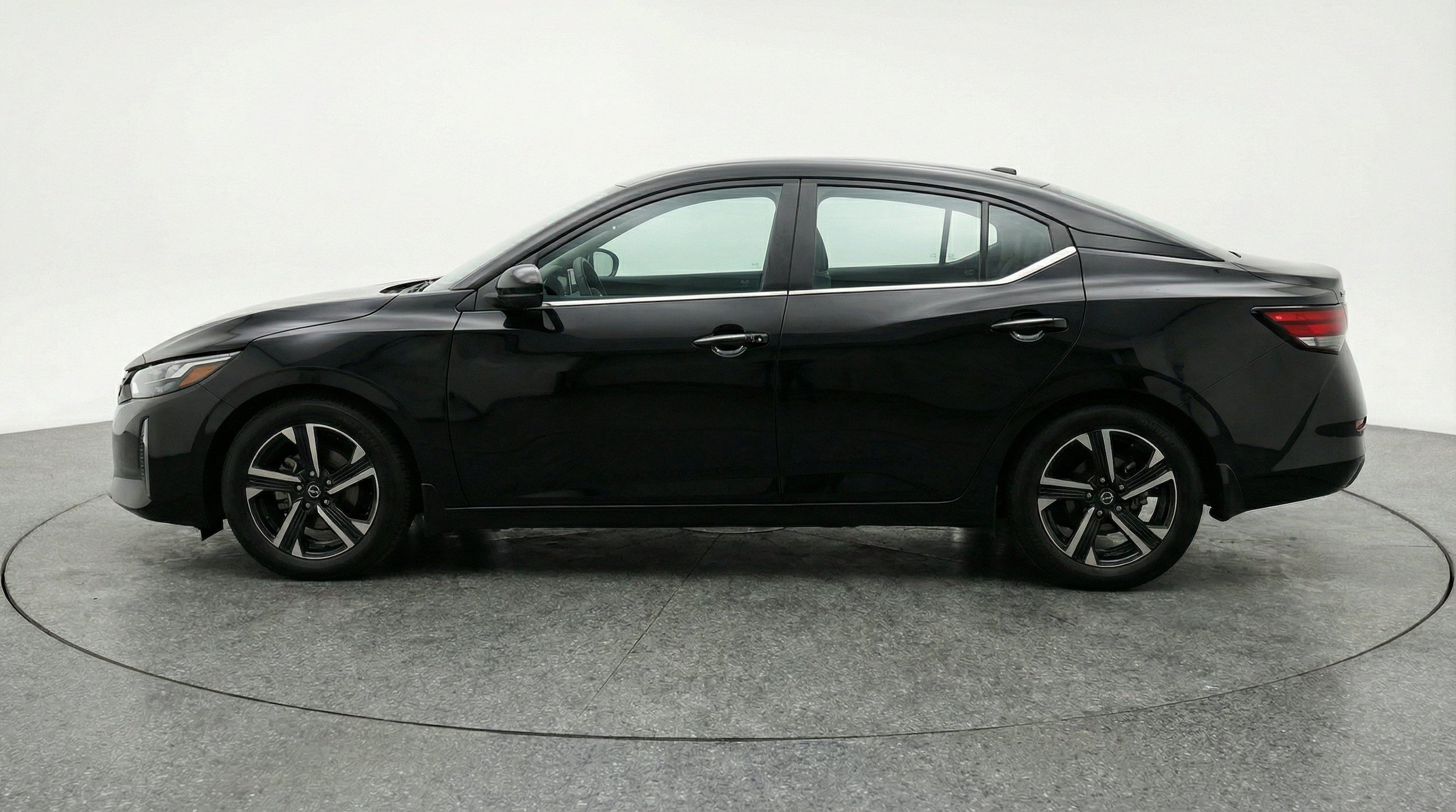 Thumbnail: 2025 Nissan Sentra - 5